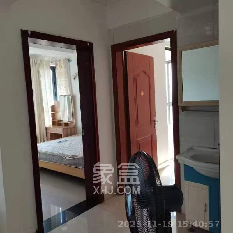 长房时代城 2室2厅1卫 2500.0元/月 长房时代城 2室2厅1卫 2500.0元/月室内图