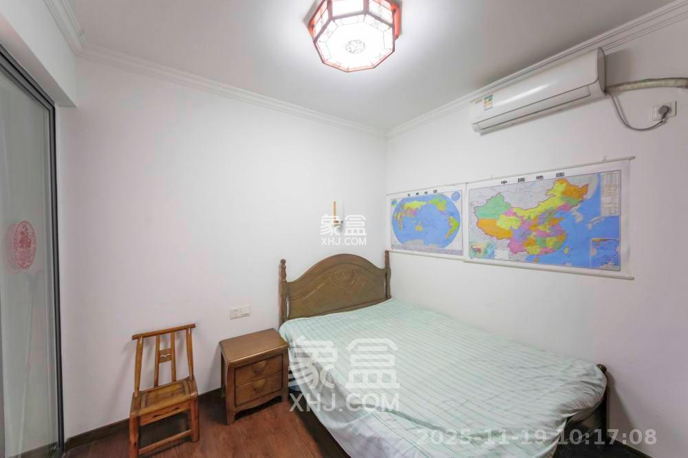 鑫远御文台二期  2室2厅1卫    2300.0元/月室内图