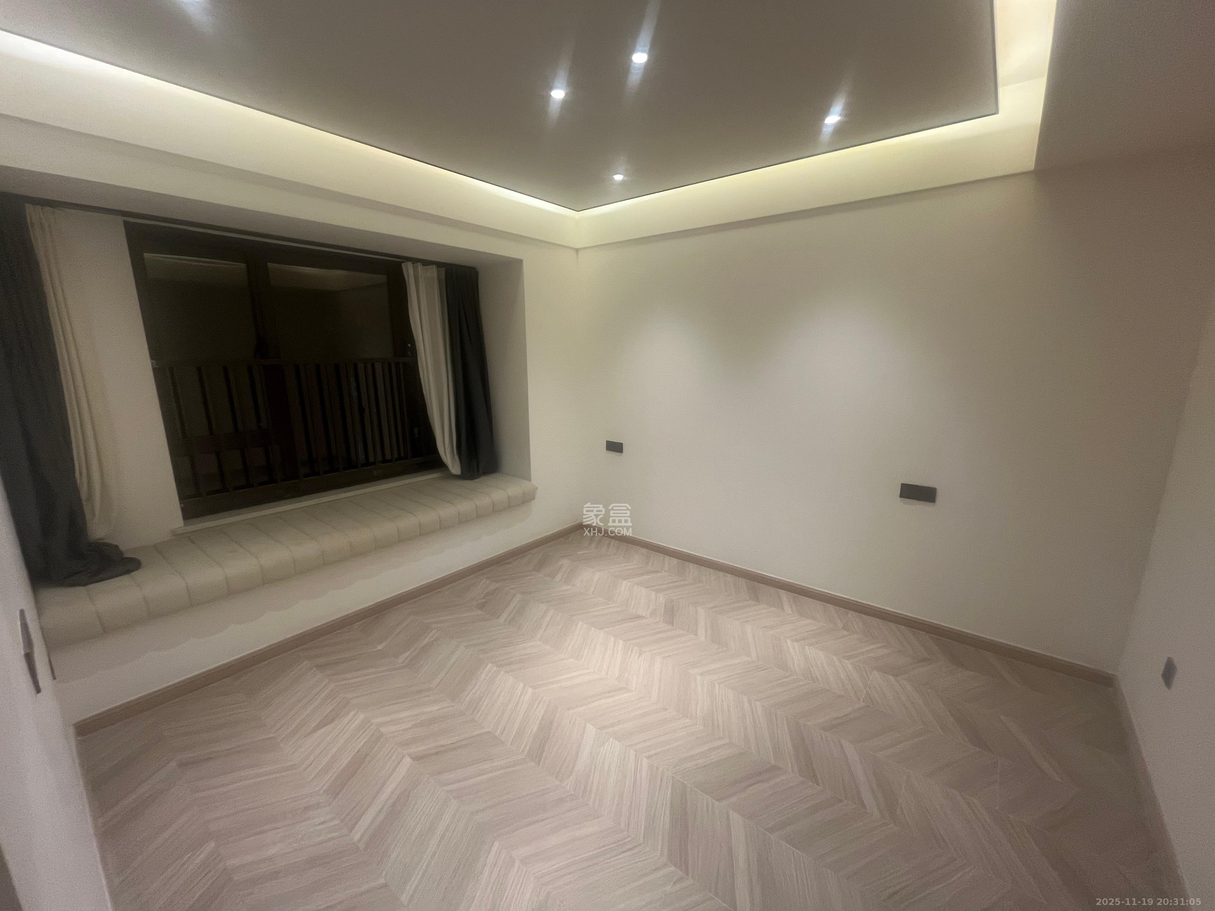 臻园  3室1厅2卫    3000.0元/月室内图