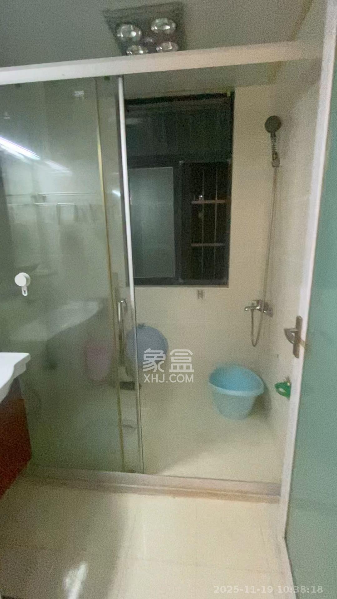 星城映象  2室2厅1卫    2300.0元/月室内图