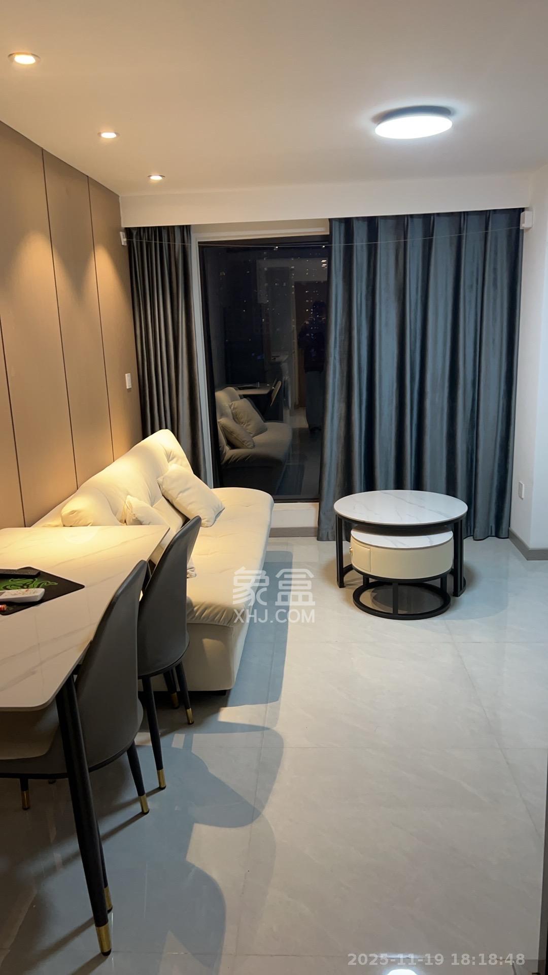 卓越江岸 1室0厅0卫 2600.0元/月 卓越江岸 1室0厅0卫 2600.0元/月室内图