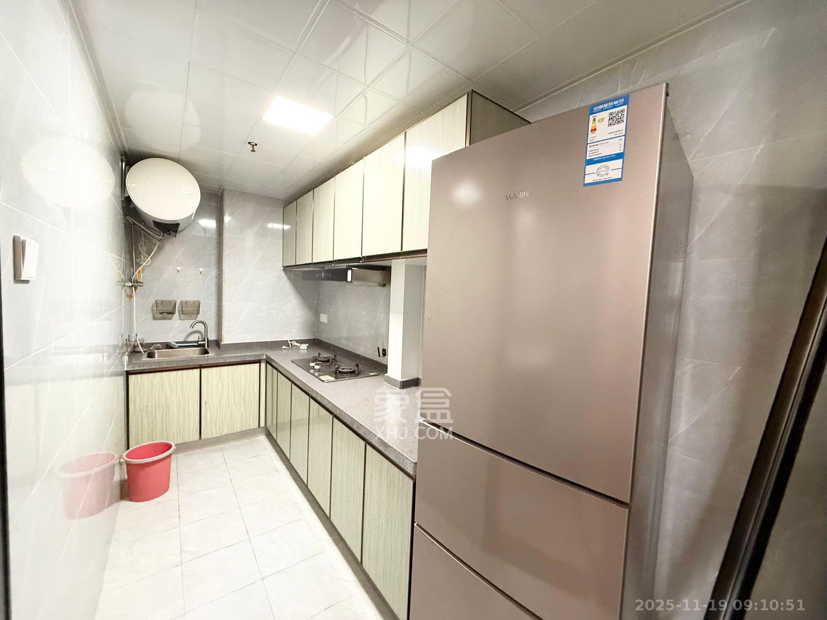 红星国际星城  2室1厅1卫    2600.0元/月室内图