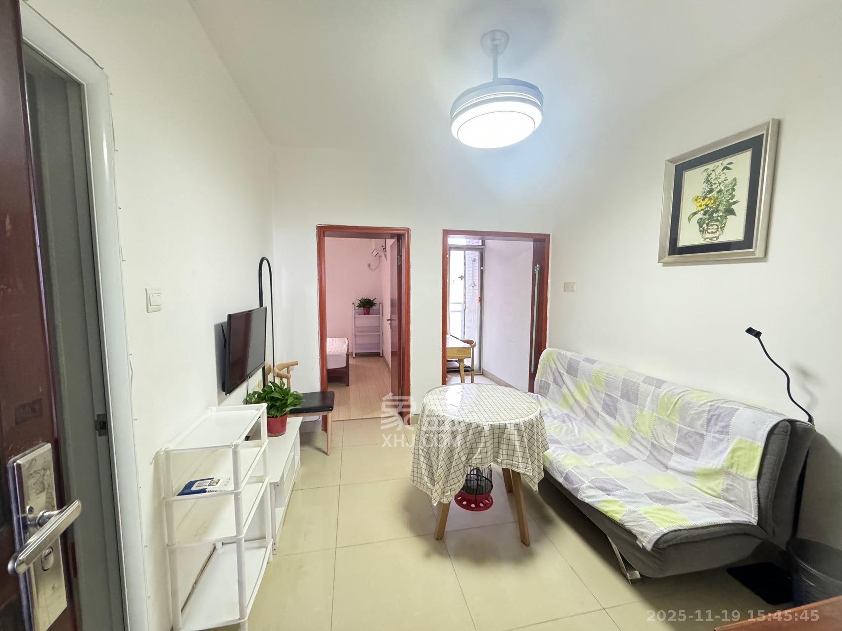 中江国际花城 1室1厅1卫 1600.0元/月 中江国际花城 1室1厅1卫 1600.0元/月室内图