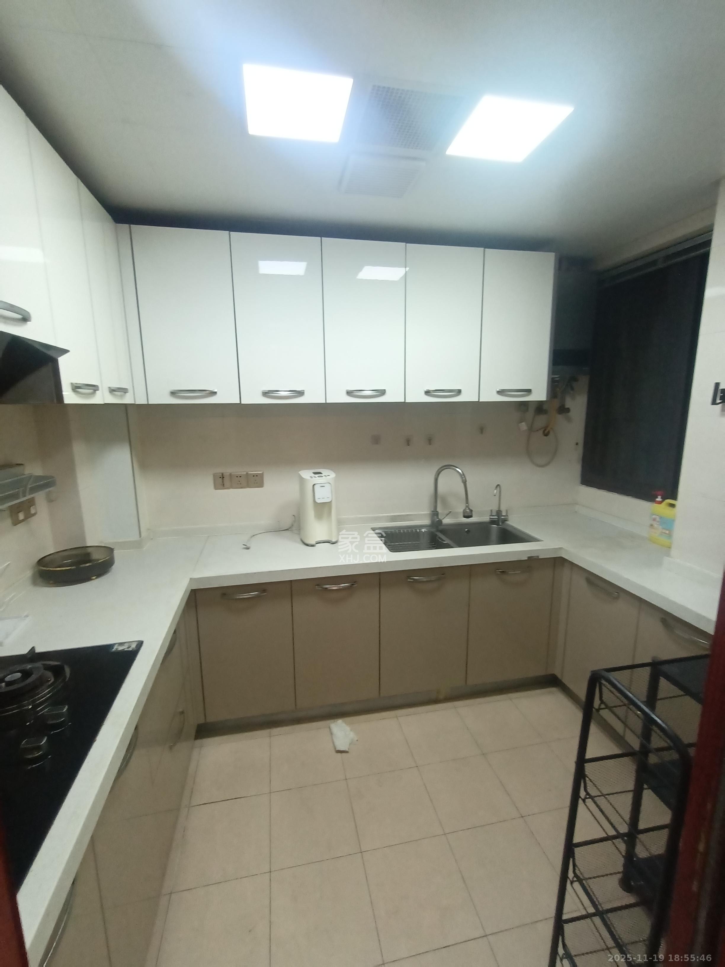 光明E城 2室2厅1卫 2400.0元/月 光明E城 2室2厅1卫 2400.0元/月室内图