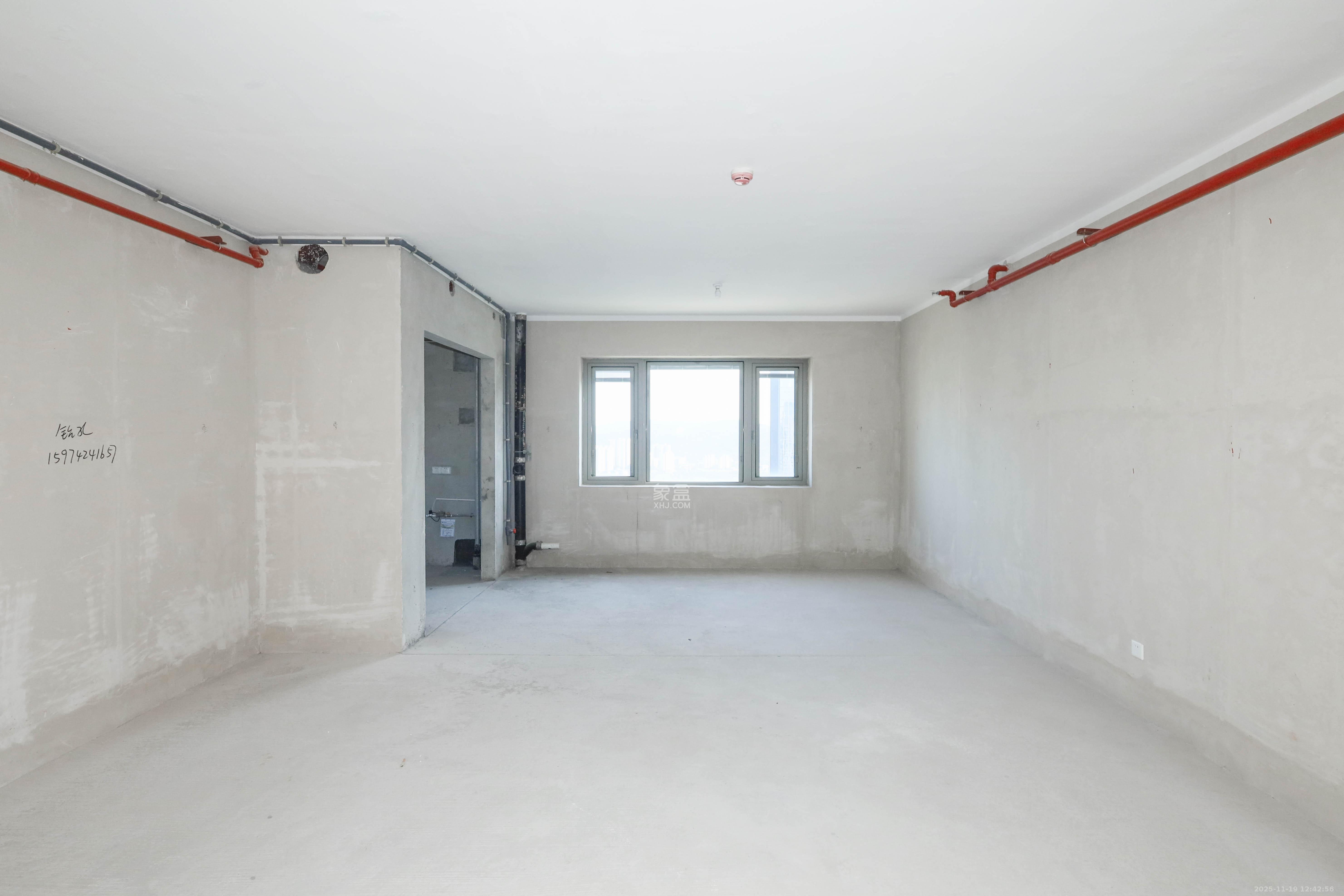 梅溪华府(新城金茂梦想华府) 4室2厅3卫 239.8万 梅溪华府(新城金茂梦想华府) 4室2厅3卫 239.8万卧室