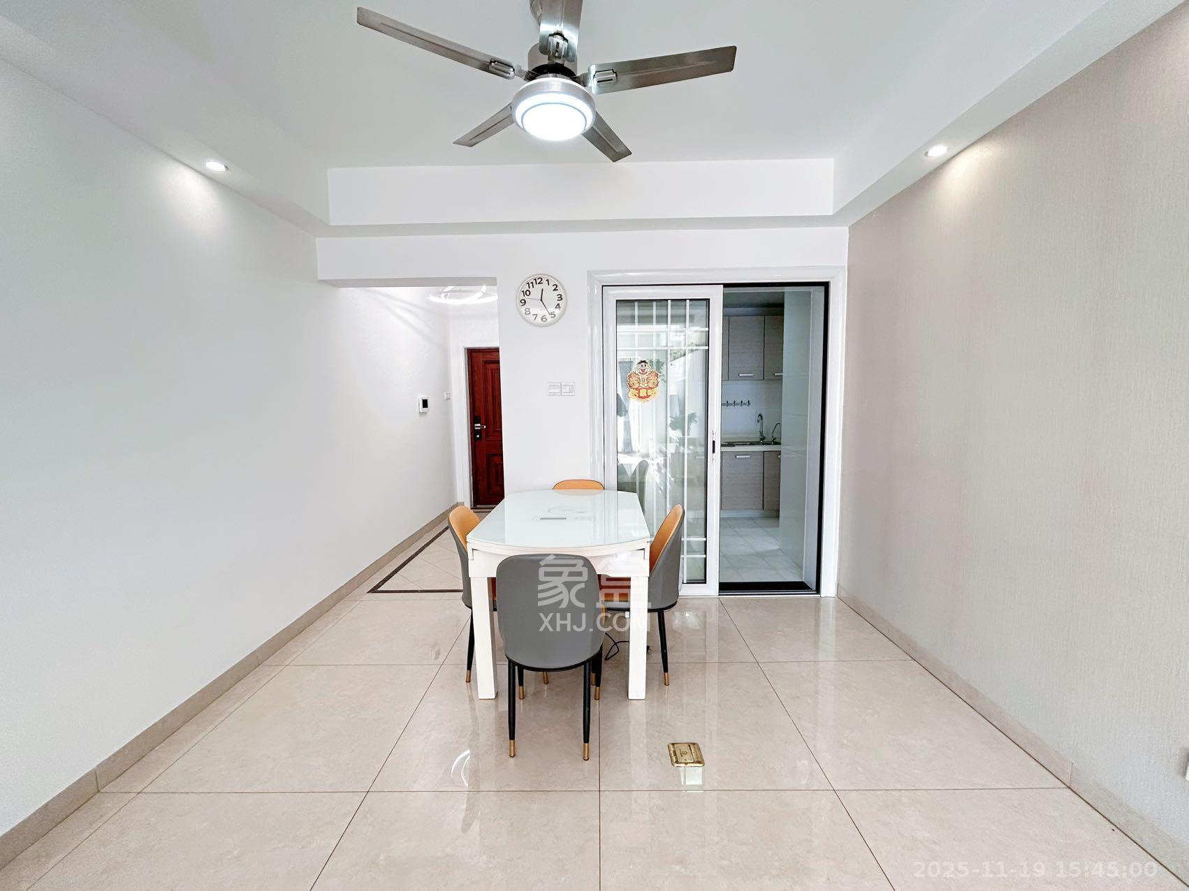 北辰三角洲E3区 3室2厅2卫 3800.0元/月 北辰三角洲E3区 3室2厅2卫 3800.0元/月室内图