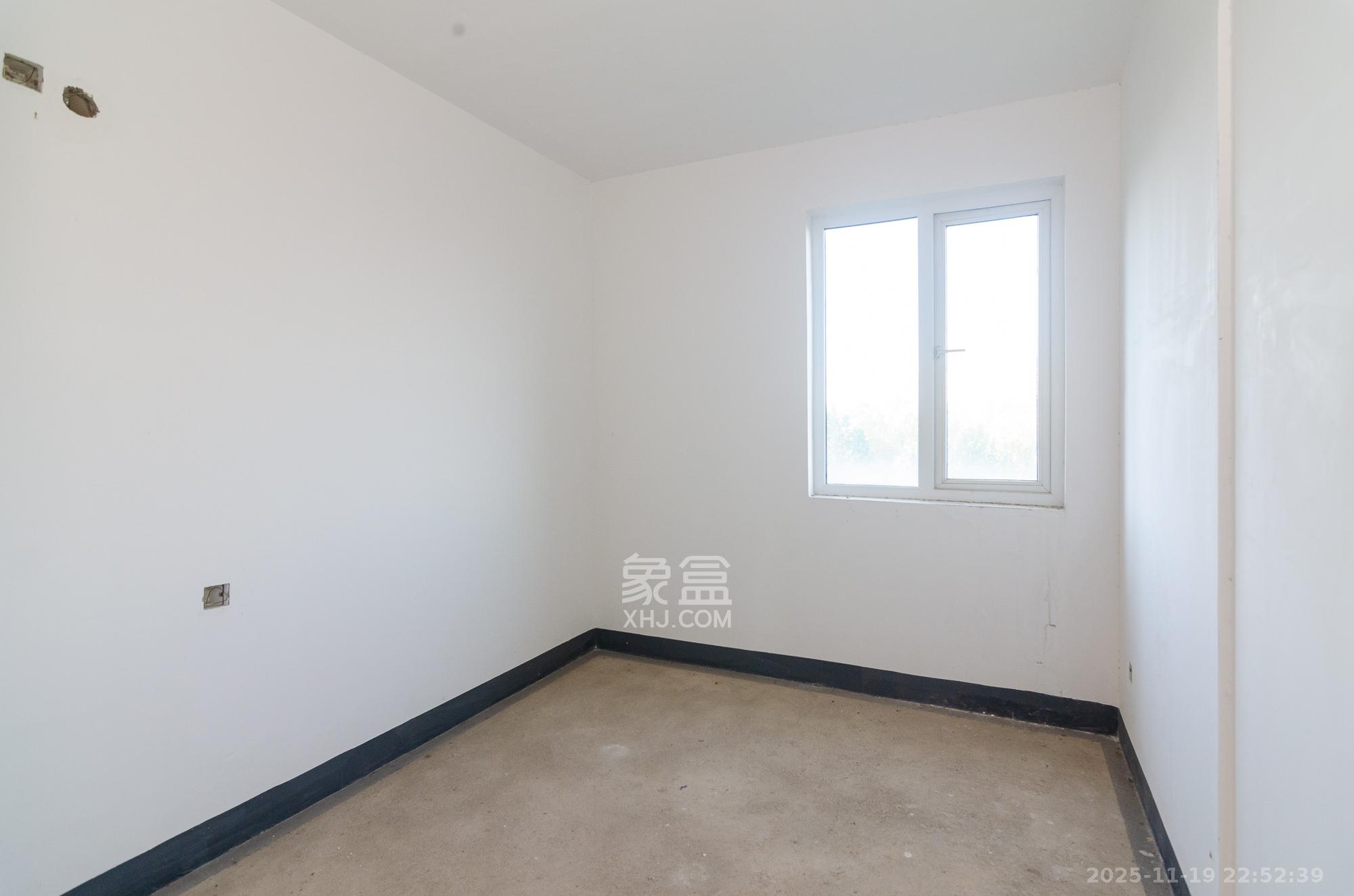 金地三千府(金地湖山樾、金地自在城) 3室2厅1卫 60.0万 金地三千府(金地湖山樾、金地自在城) 3室2厅1卫 60.0万卧室