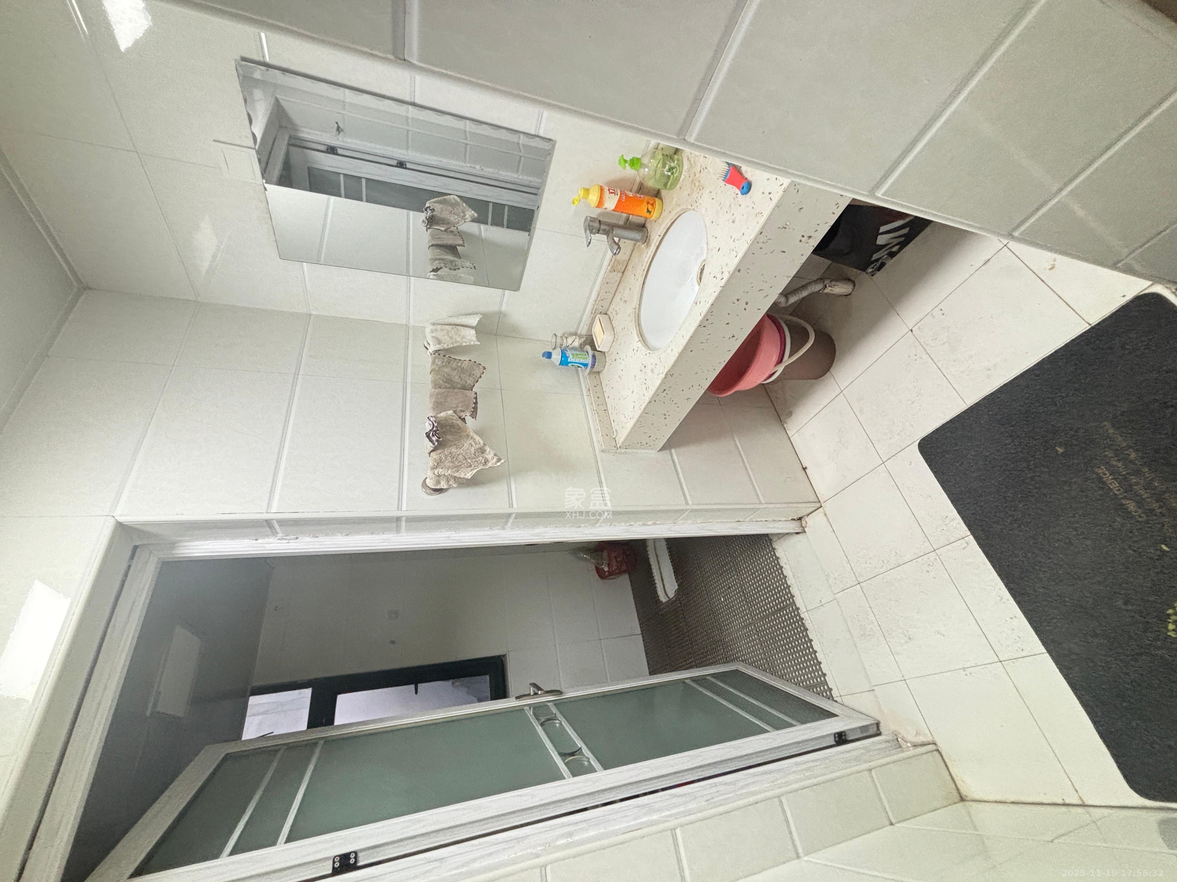 银桂苑  4室2厅2卫    3100.0元/月室内图