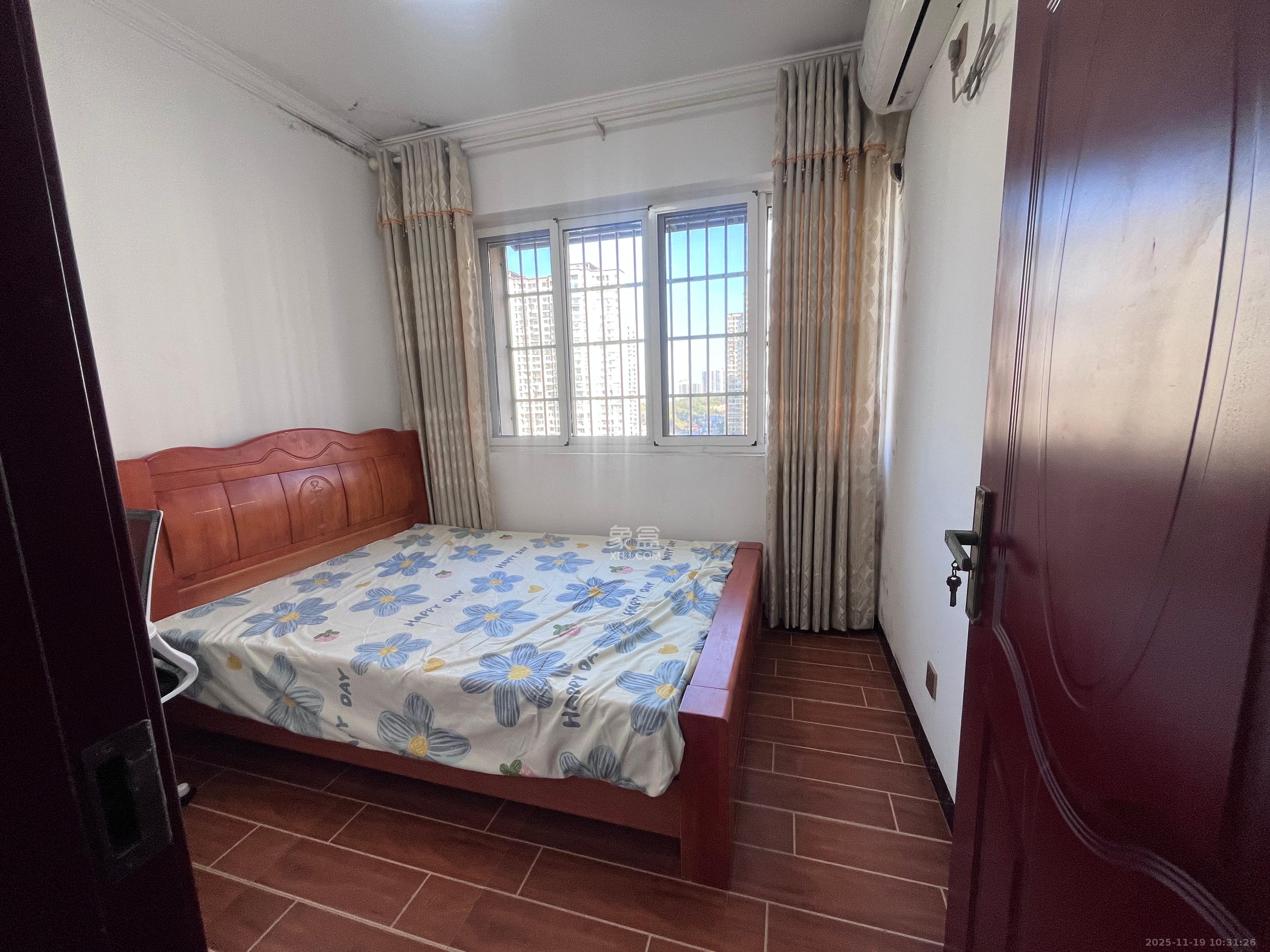 桥头家苑一期 3室2厅1卫 1600.0元/月 桥头家苑一期 3室2厅1卫 1600.0元/月室内图