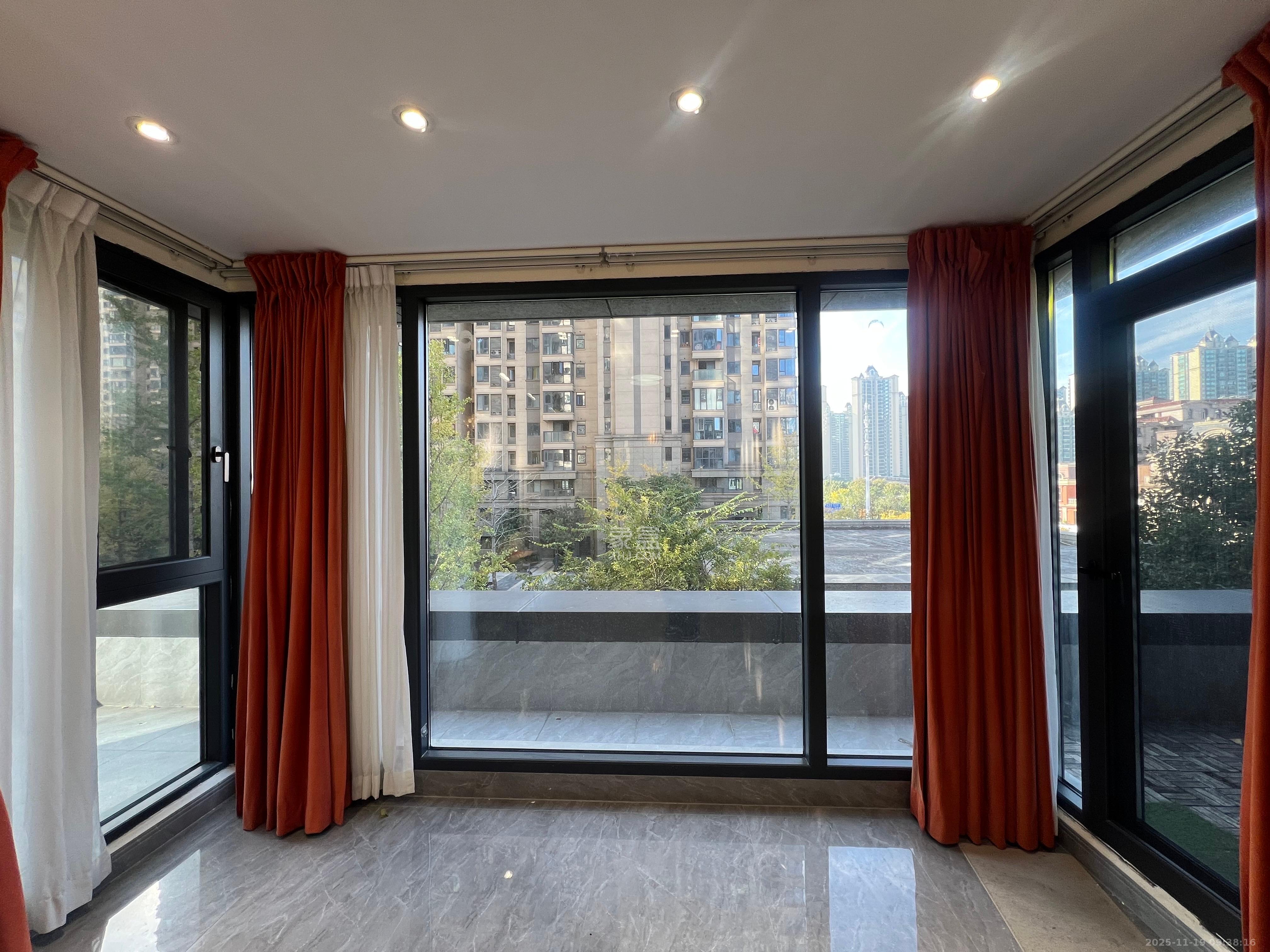 长房东旭国际 3室2厅2卫 3300.0元/月 长房东旭国际 3室2厅2卫 3300.0元/月室内图