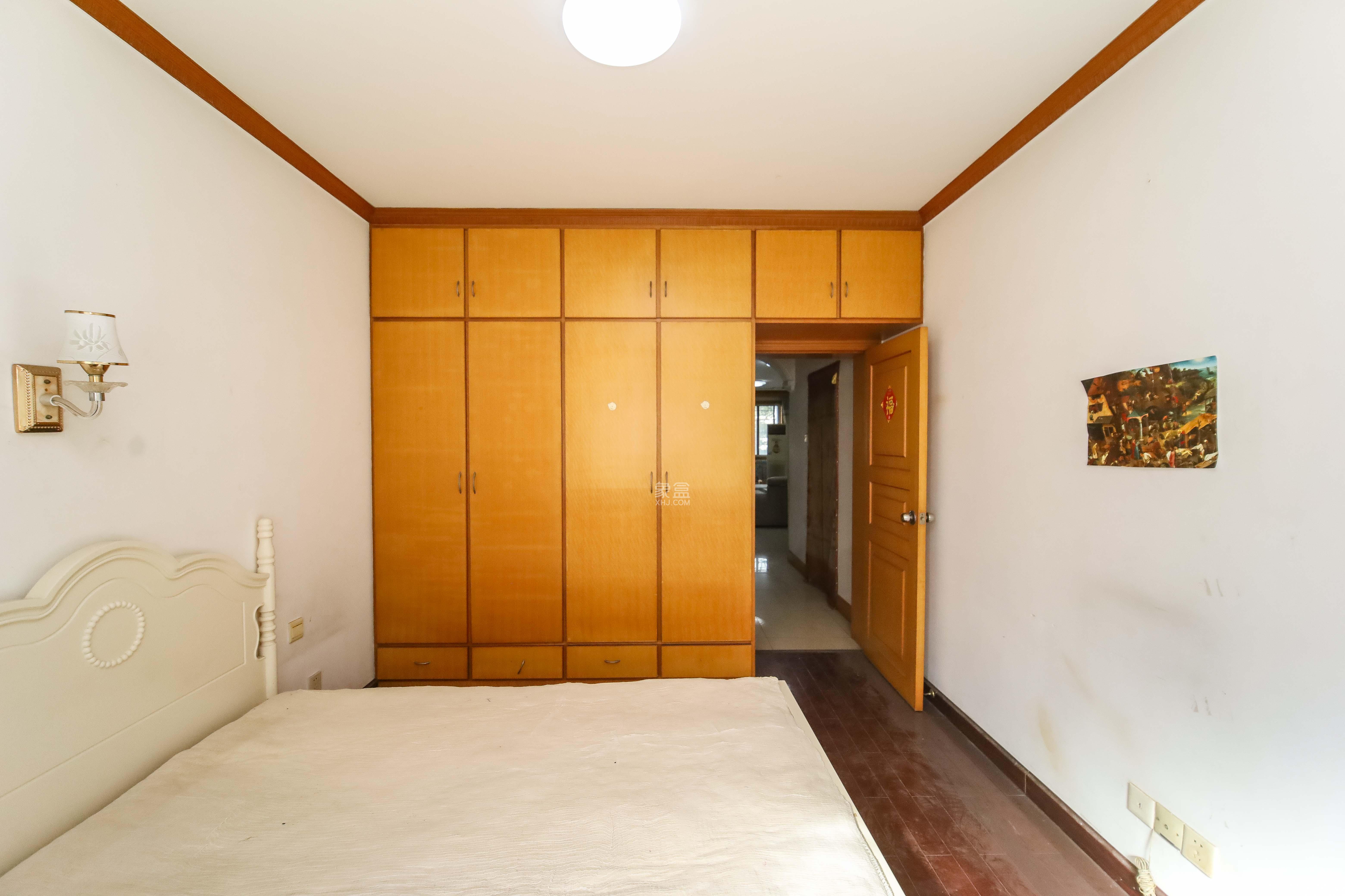 德政园 3室2厅2卫 79.0万 德政园 3室2厅2卫 79.0万卧室