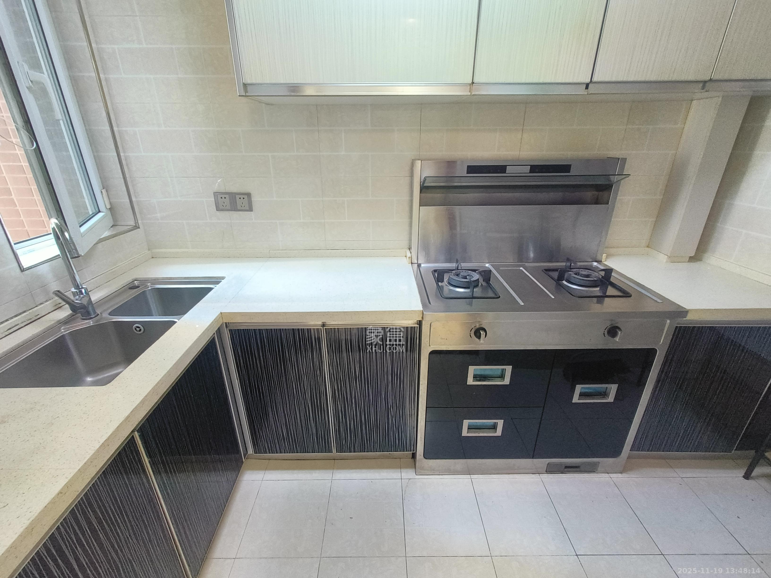 万国城（当代满庭春MOMA）二期  2室2厅1卫    2000.0元/月室内图