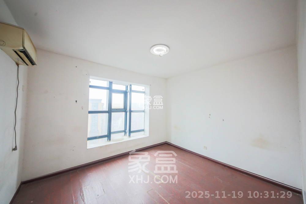 湘府9号  2室1厅1卫    1400.0元/月室内图