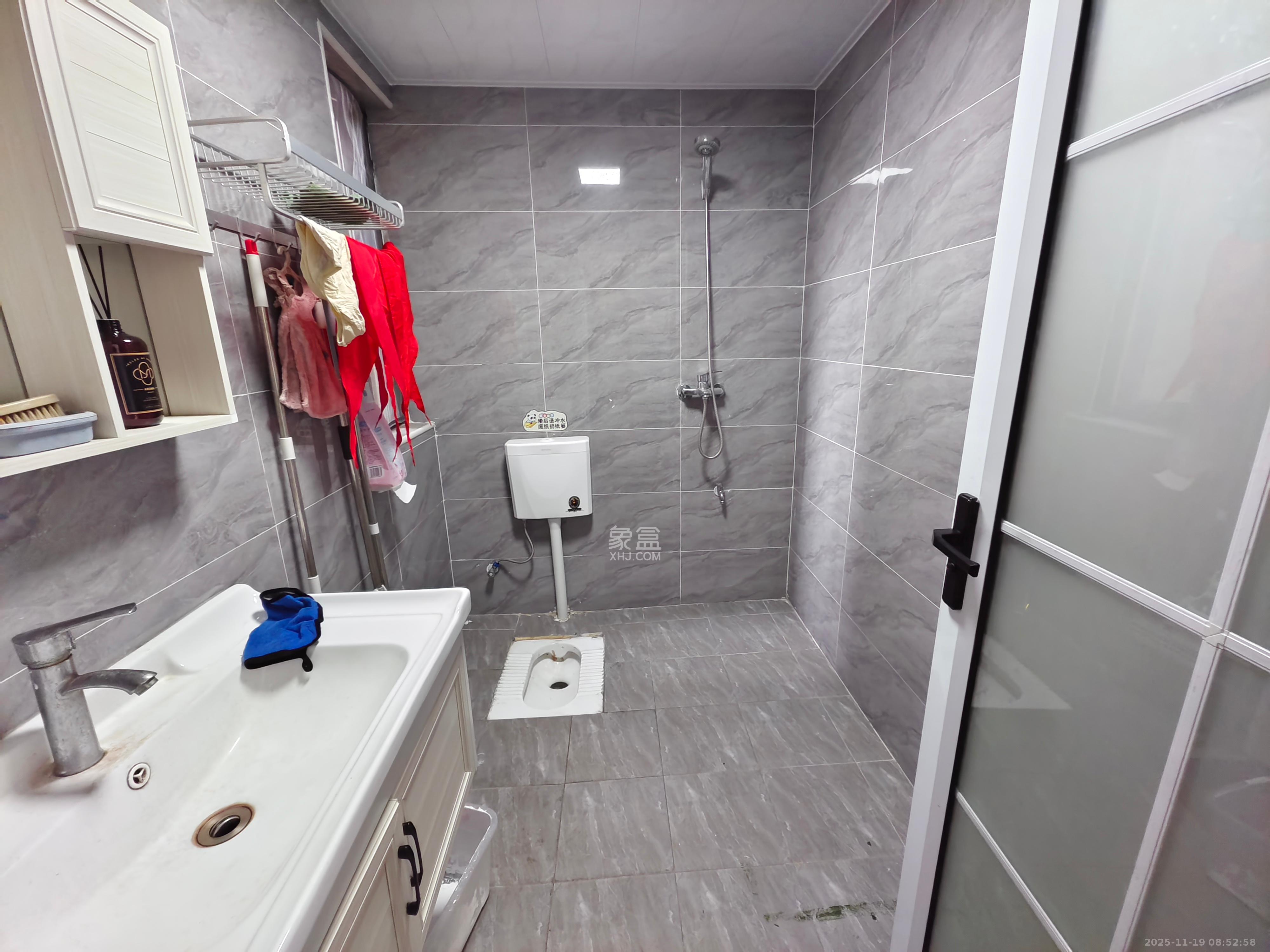 大唐印象二期御府 3室2厅2卫 3500.0元/月 大唐印象二期御府 3室2厅2卫 3500.0元/月室内图