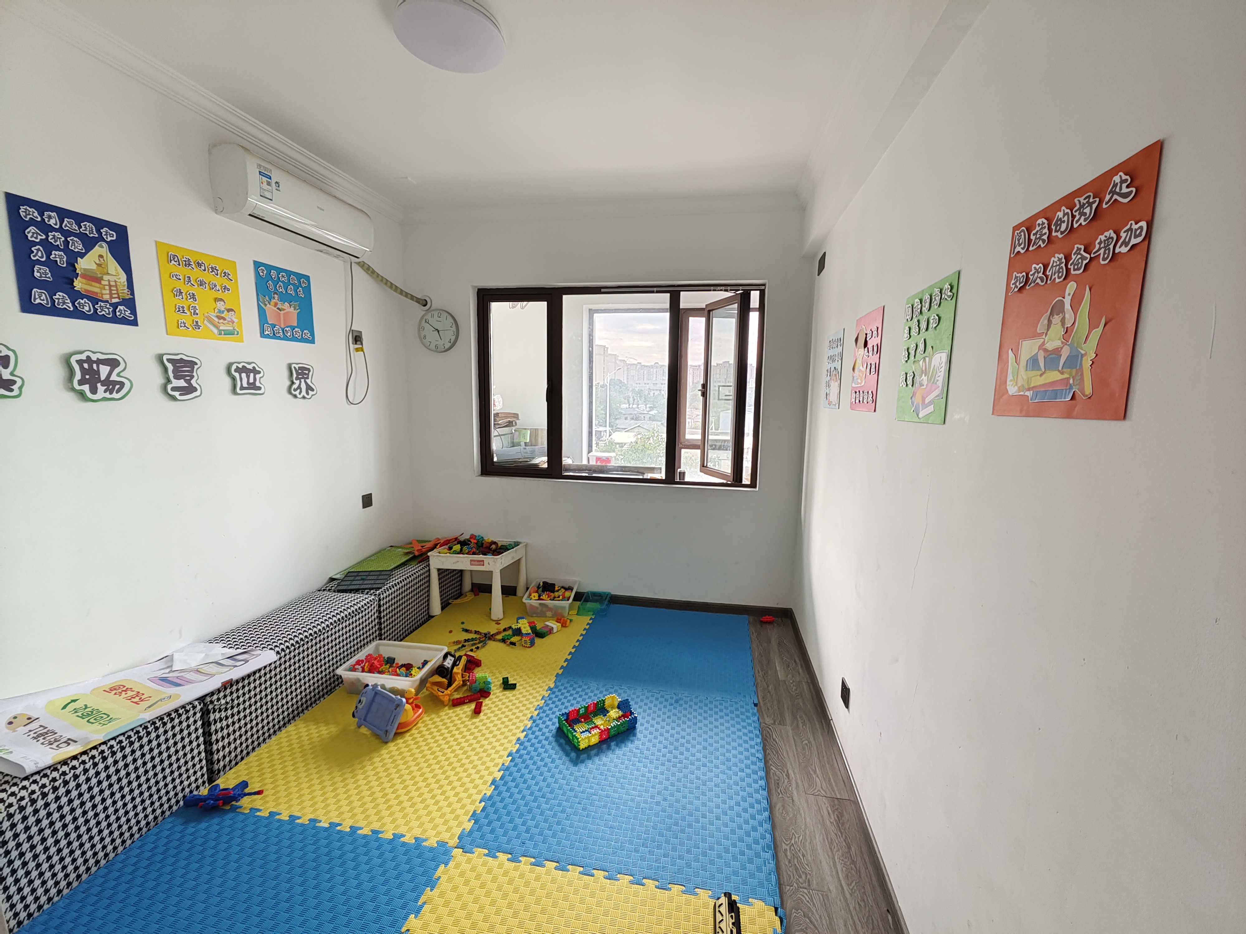 大唐印象二期御府  3室2厅2卫    3500.0元/月户型图