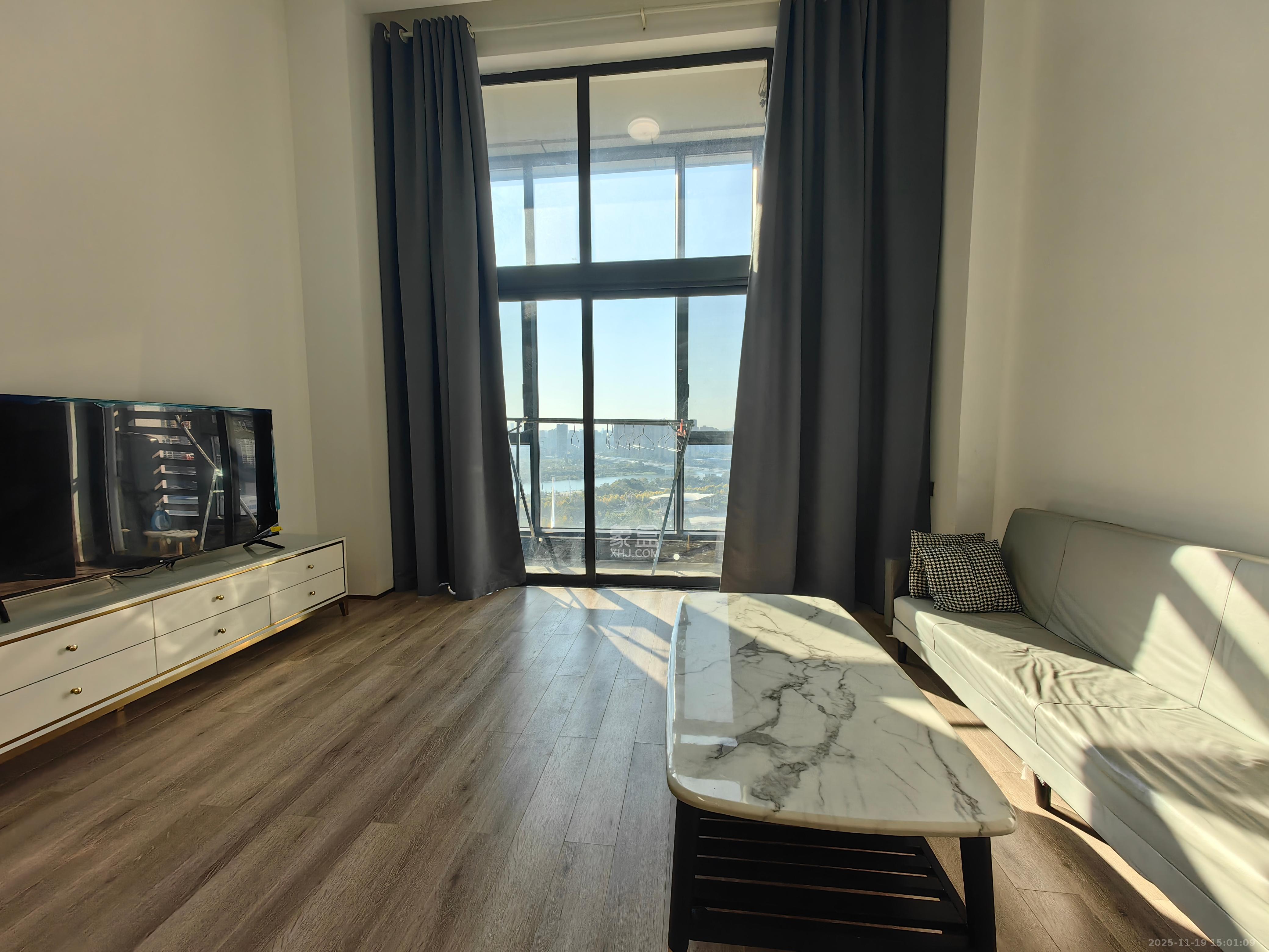 旺德府万象时代  2室1厅1卫    2500.0元/月室内图