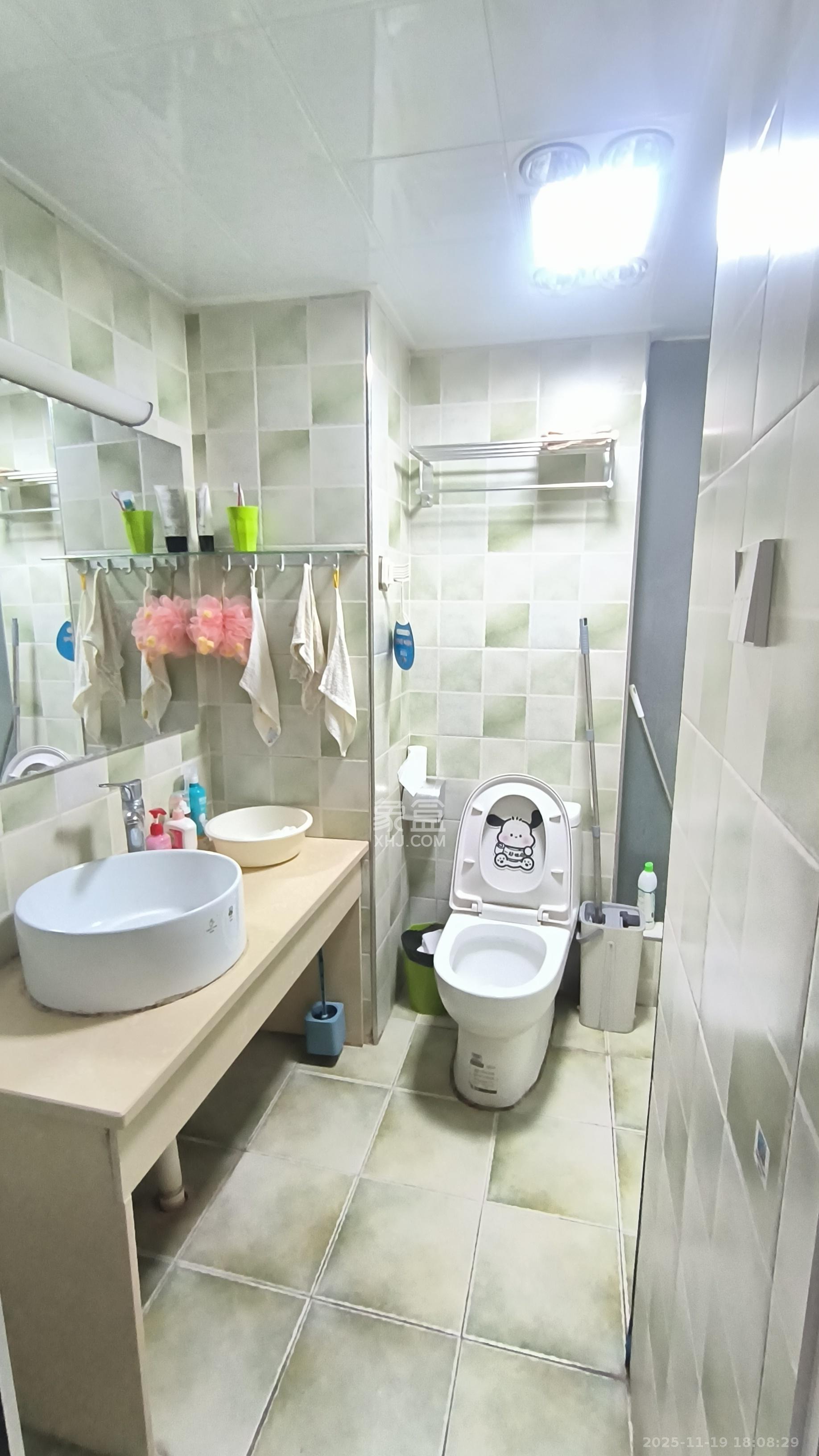 君悦紫园  1室1厅1卫    2200.0元/月室内图