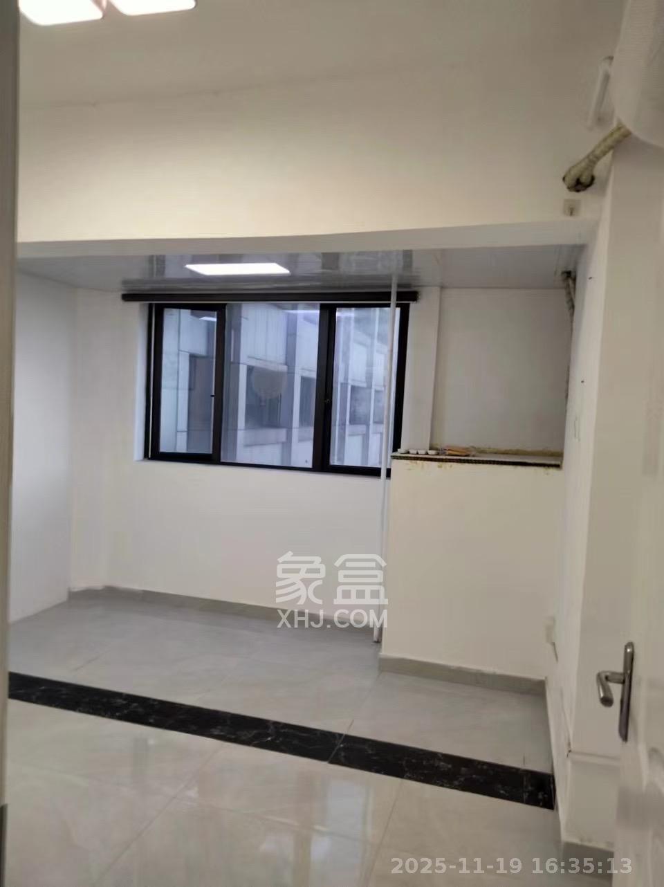 东友星座  1室1厅1卫    3000.0元/月室内图