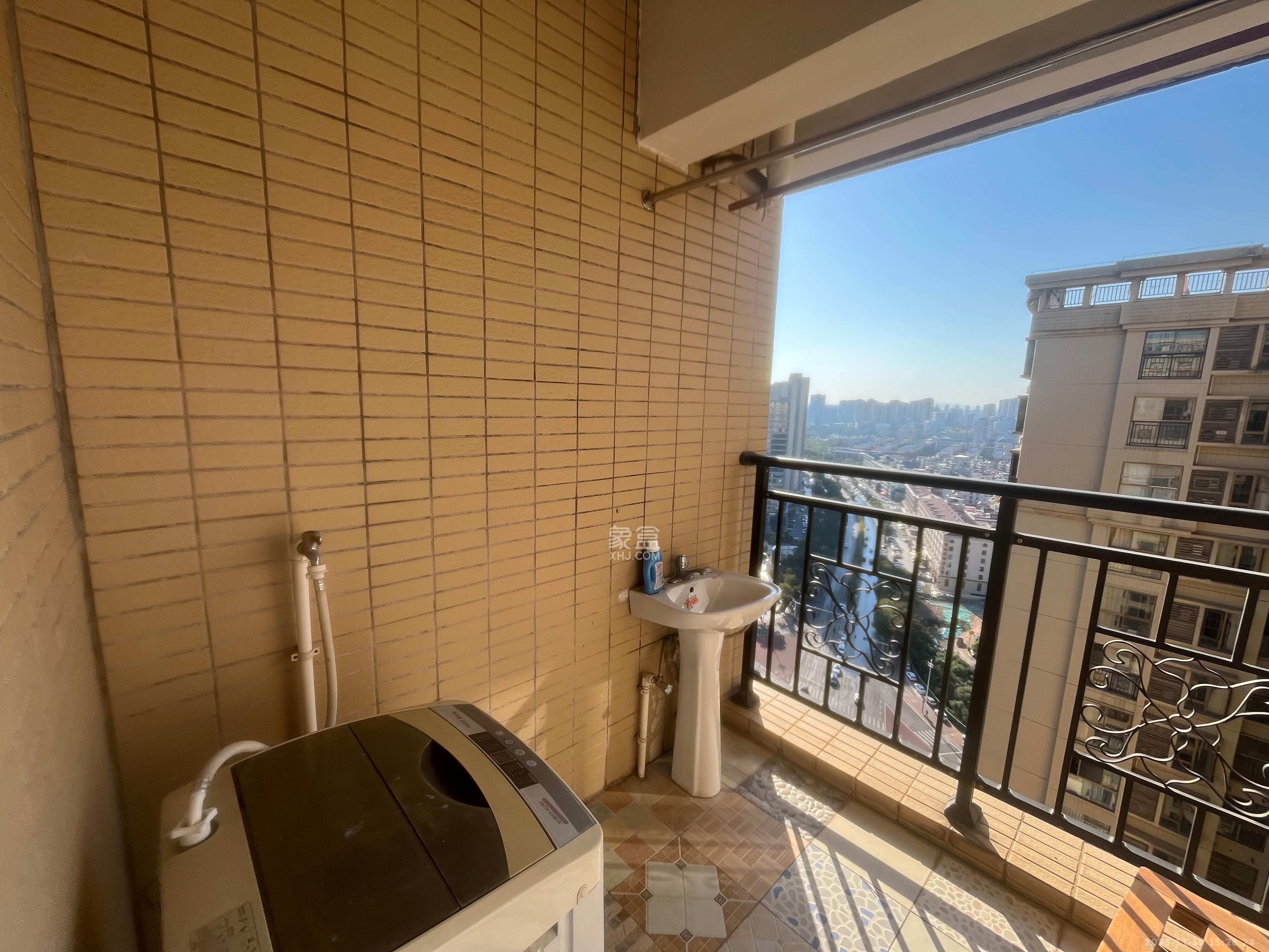 江山帝景哈佛 2室2厅1卫 1700.0元/月 江山帝景哈佛 2室2厅1卫 1700.0元/月室内图