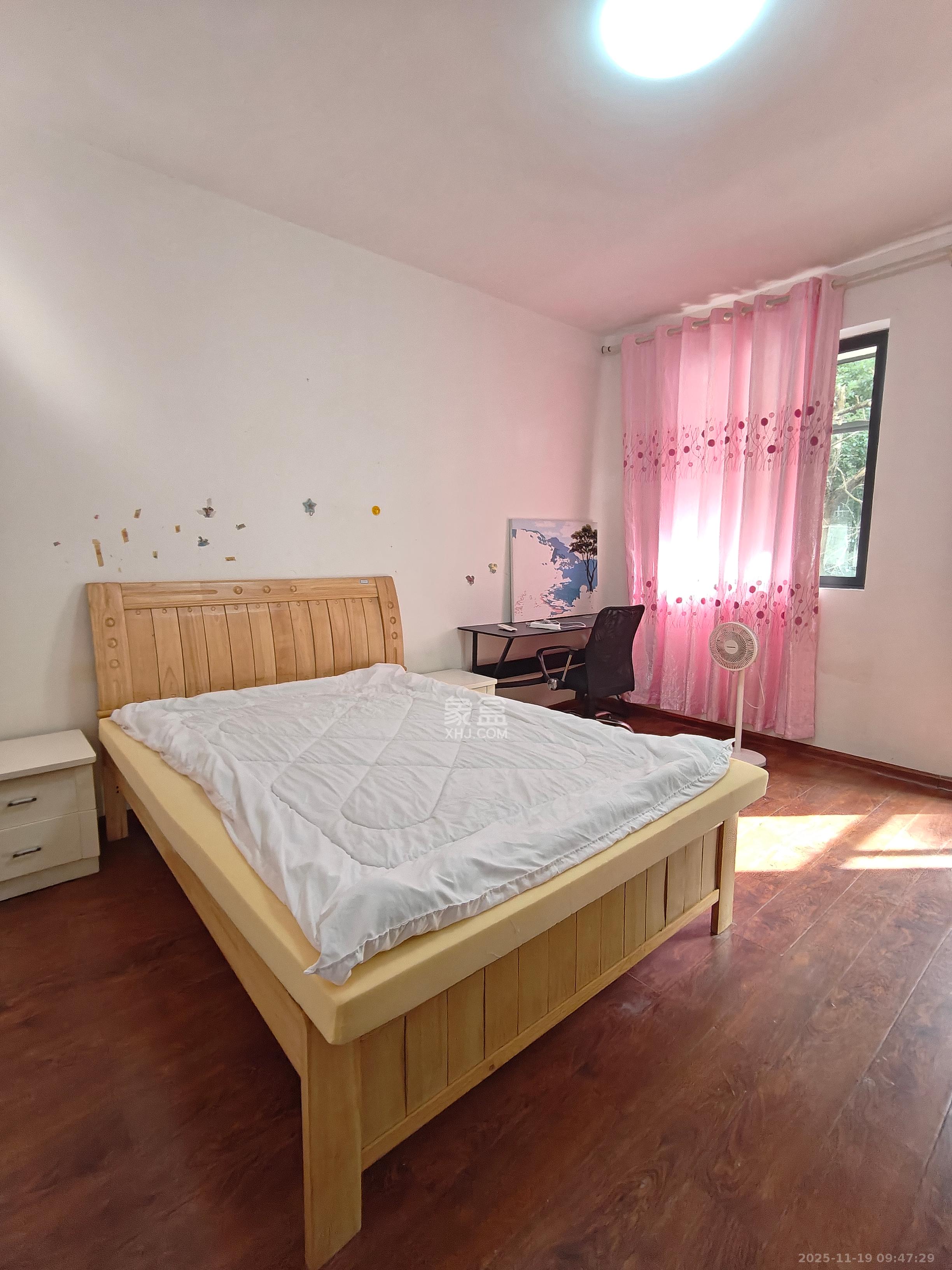 物贸小区 3室1厅1卫 2200.0元/月 物贸小区 3室1厅1卫 2200.0元/月室内图