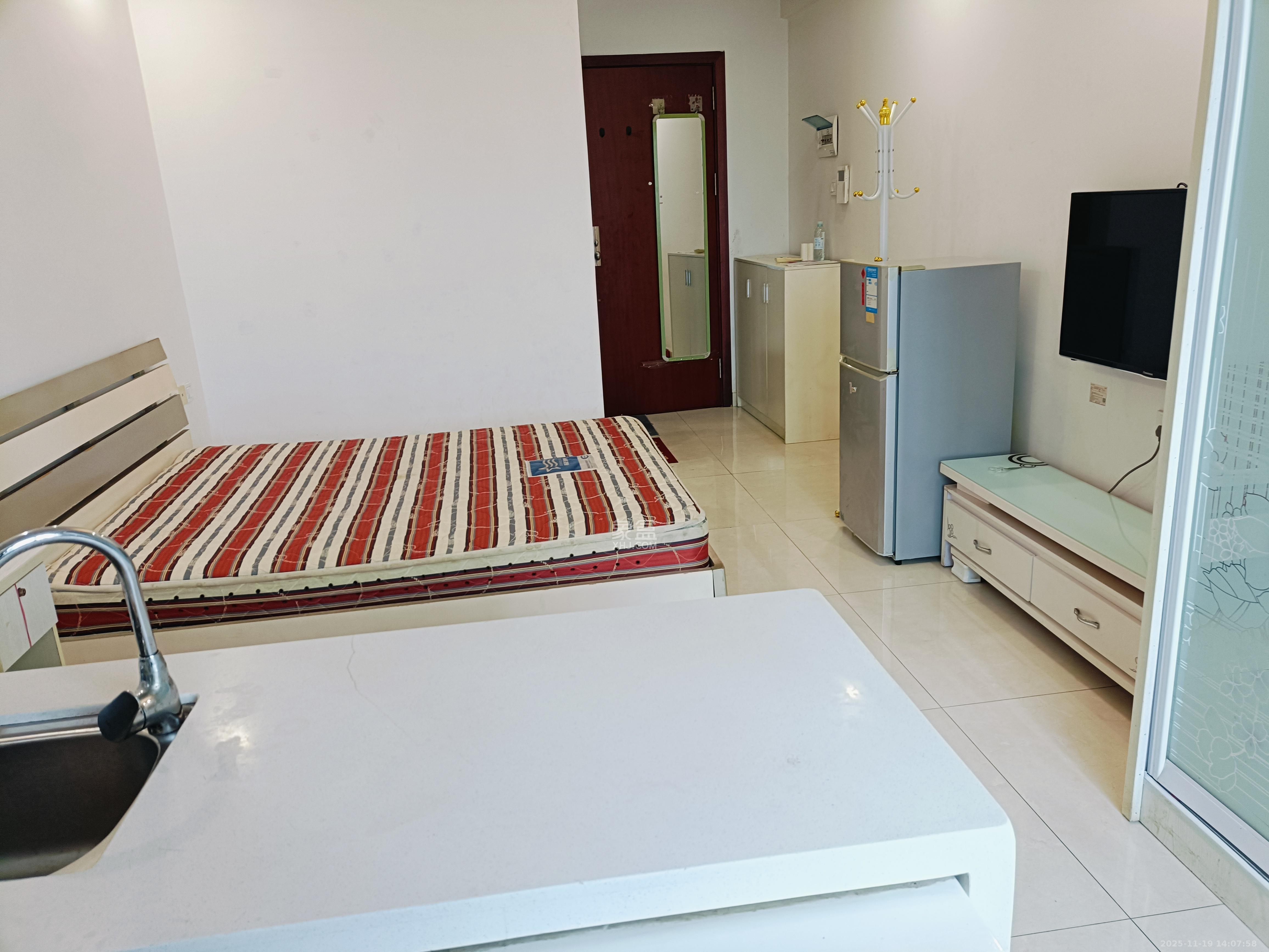 佐佑大厦  1室1厅1卫    800.0元/月室内图