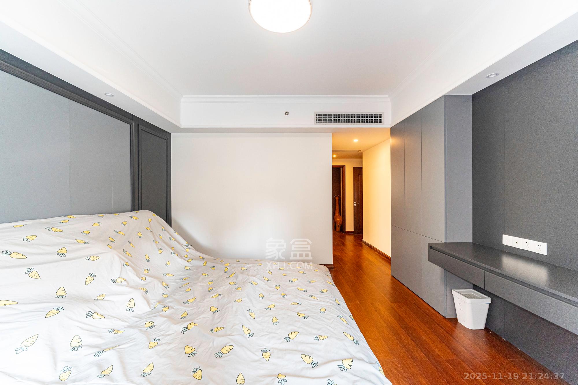 运达锦绣广场 6室2厅4卫 369.88万 运达锦绣广场 6室2厅4卫 369.88万卧室