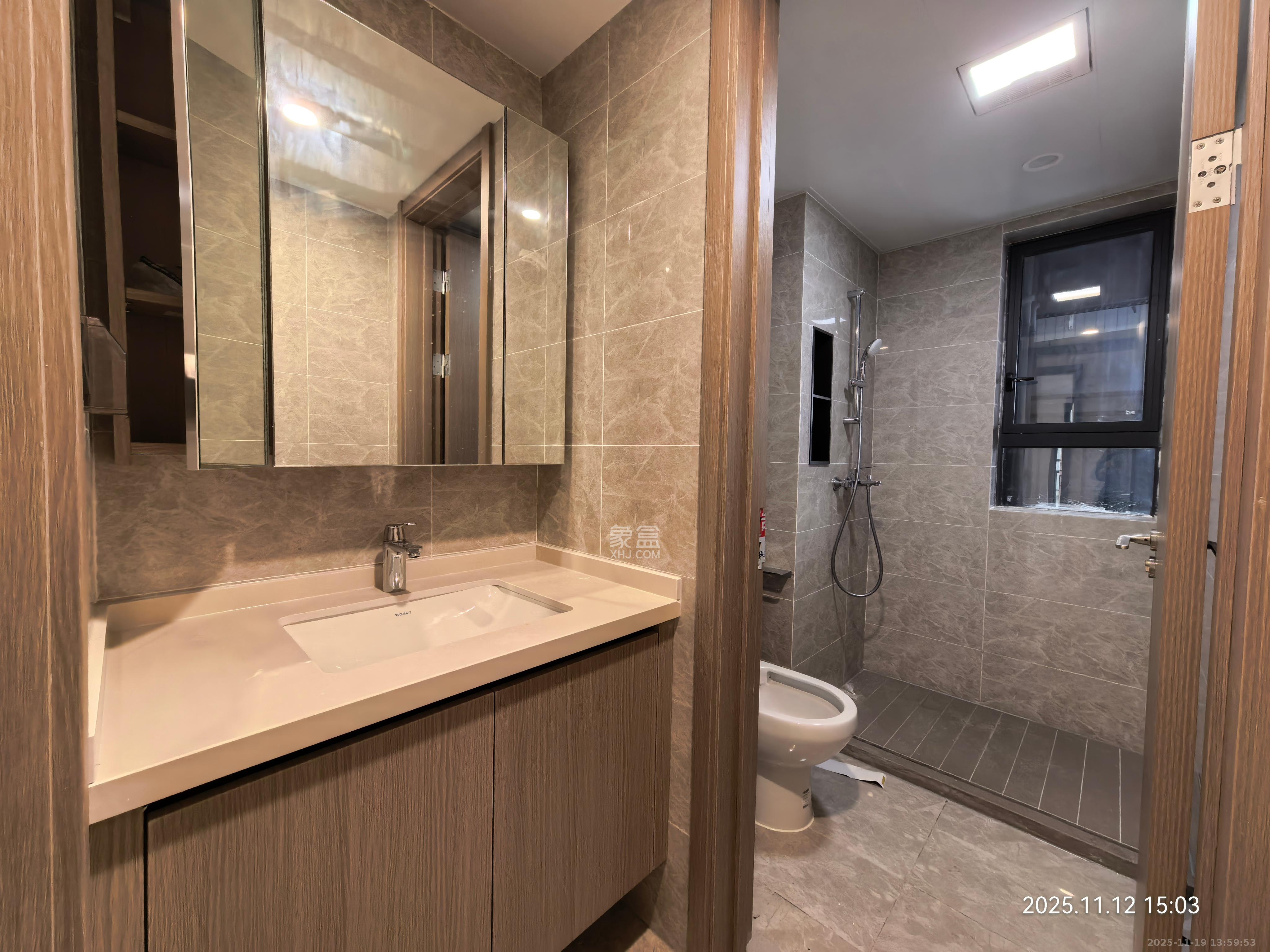 德奥上河城章 3室2厅2卫 3700.0元/月 德奥上河城章 3室2厅2卫 3700.0元/月室内图