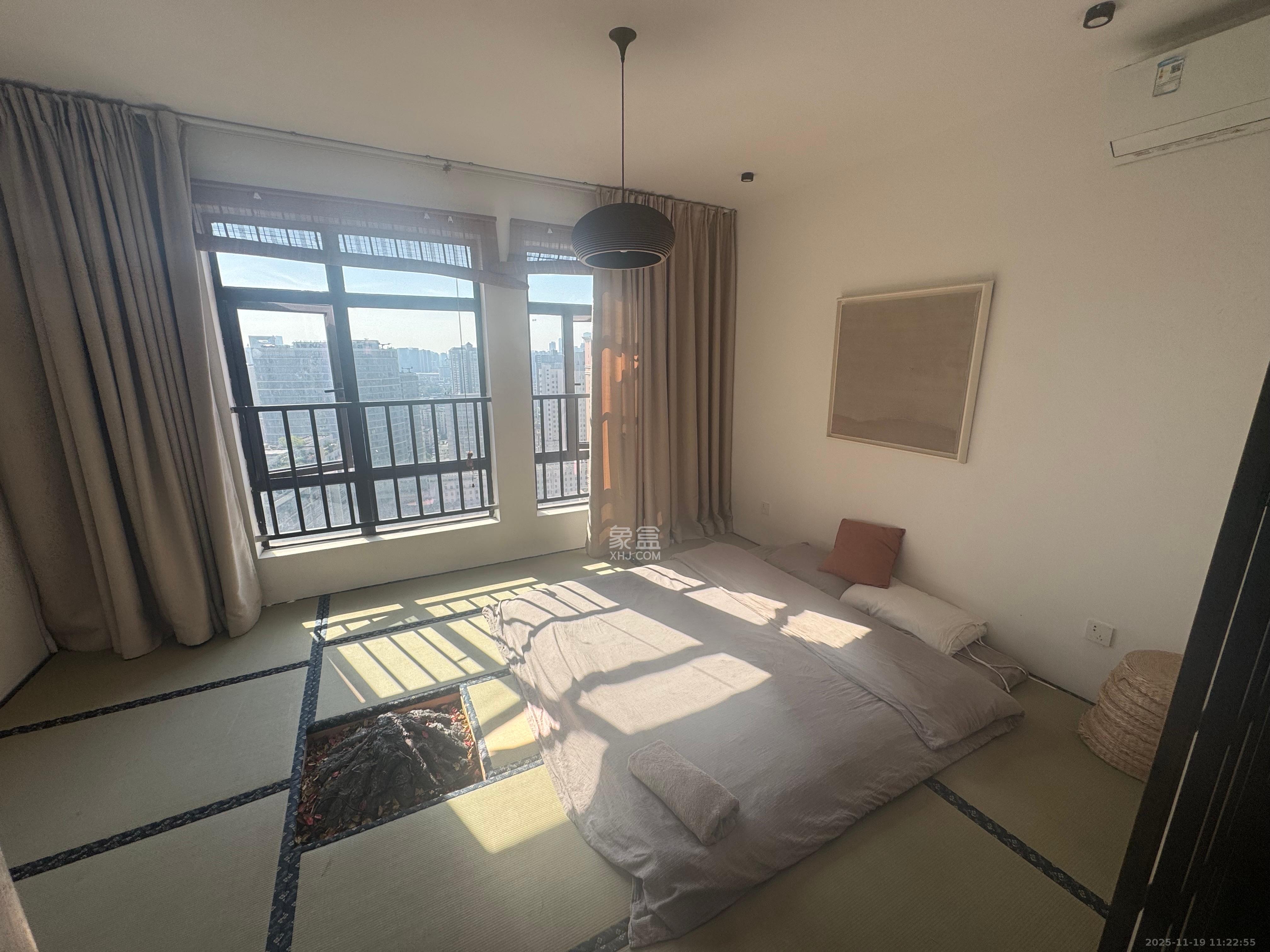 湘域城邦(湘域国际中心) 1室2厅1卫 5500.0元/月 湘域城邦(湘域国际中心) 1室2厅1卫 5500.0元/月室内图