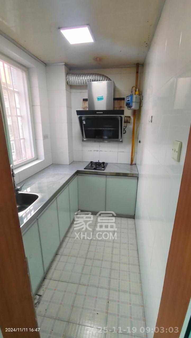 恩瑞麓山名园（龙王港小区）  2室1厅1卫    2100.0元/月室内图