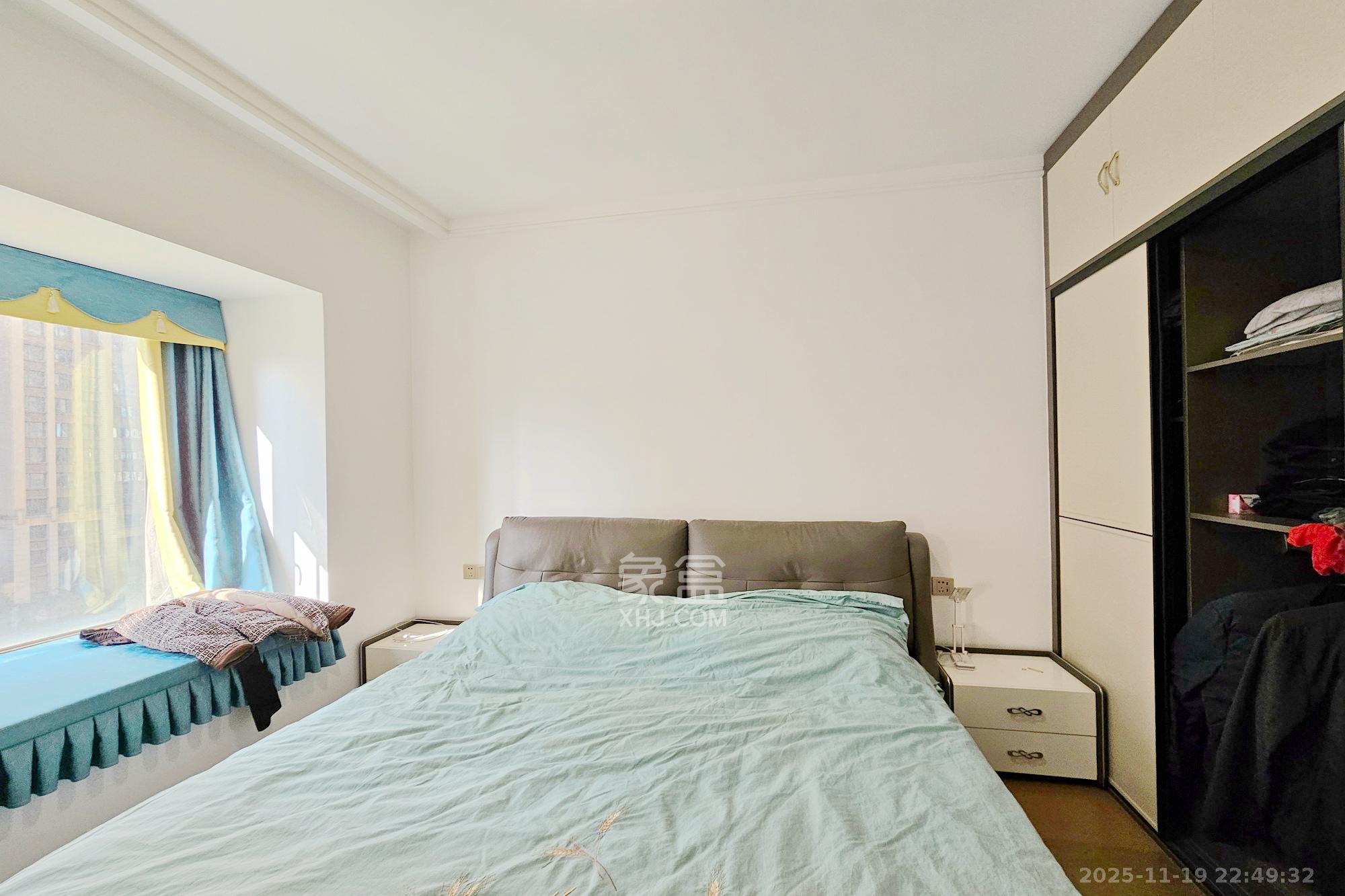 阳光城尚东湾青柠园 3室2厅2卫 100.0万 阳光城尚东湾青柠园 3室2厅2卫 100.0万卧室