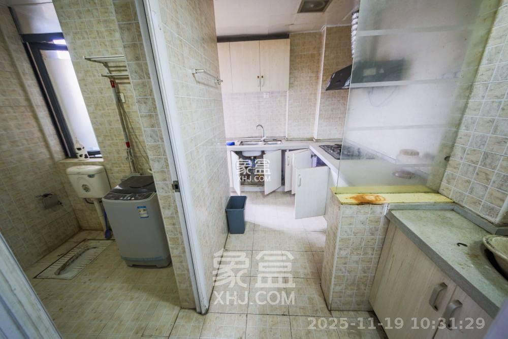 湘府9号  2室1厅1卫    1400.0元/月室内图