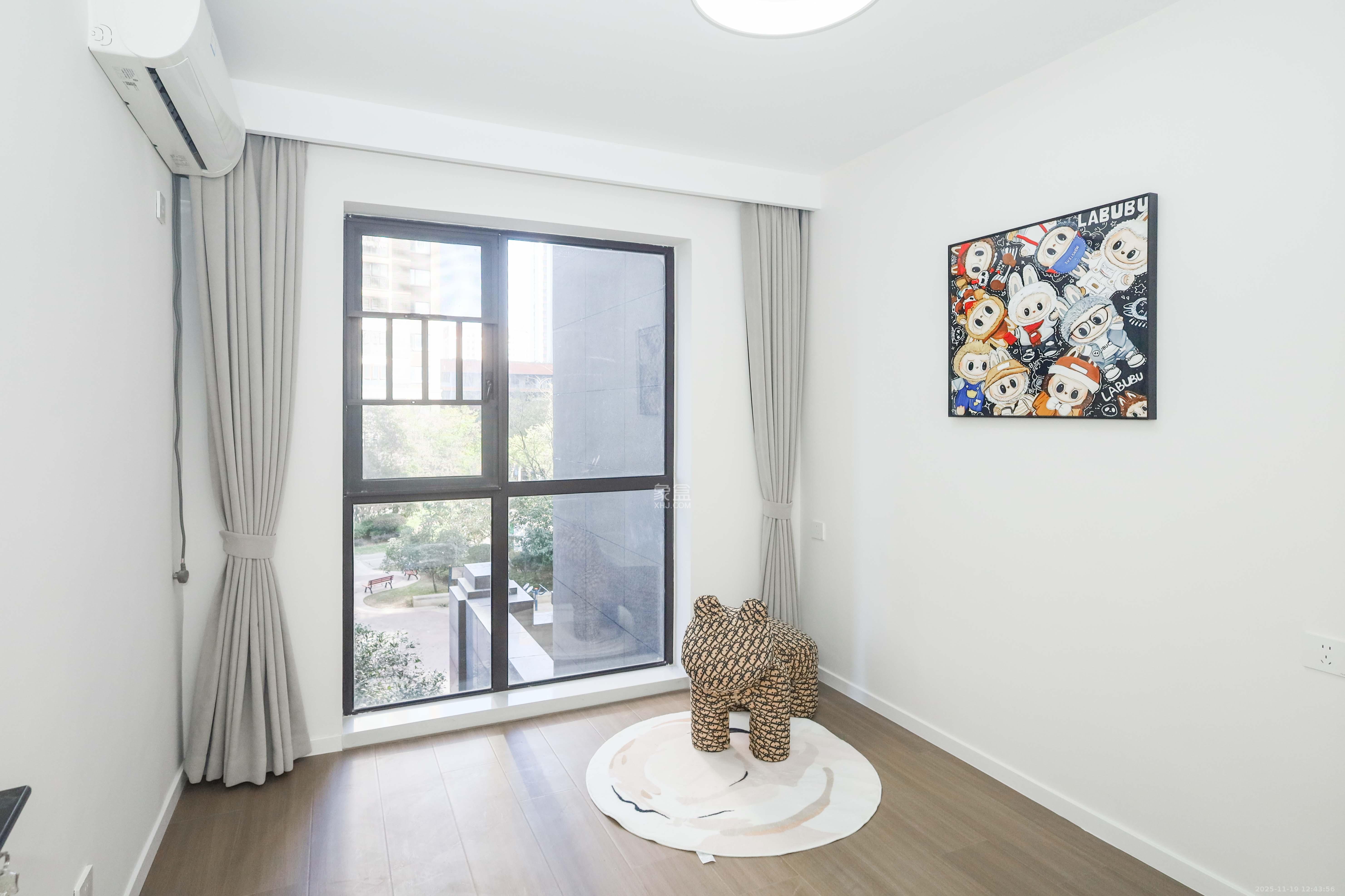 梅溪鑫苑名家  3室2厅2卫    106.8万卧室