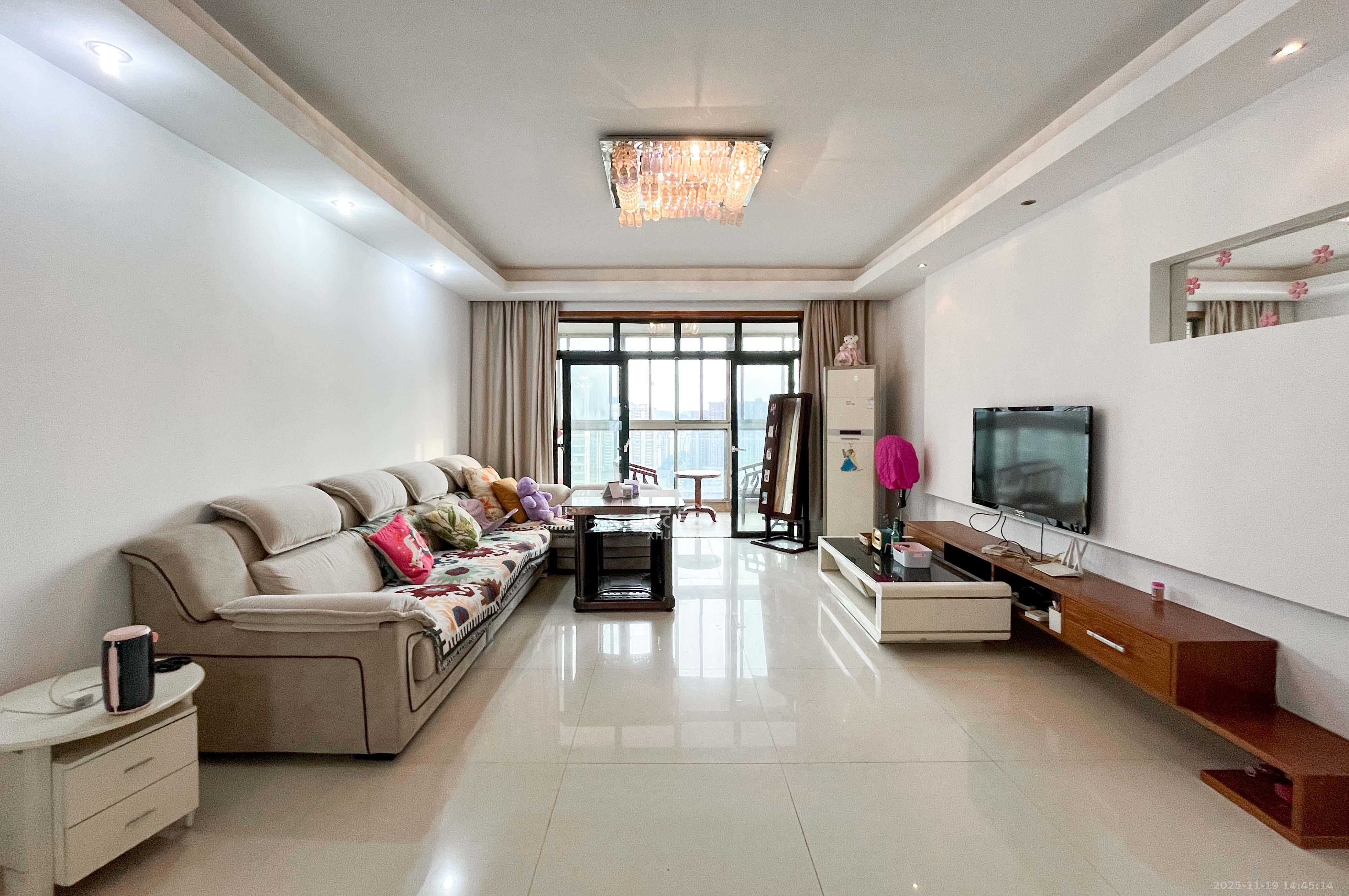 高鑫麓城  3室2厅2卫    139.0万