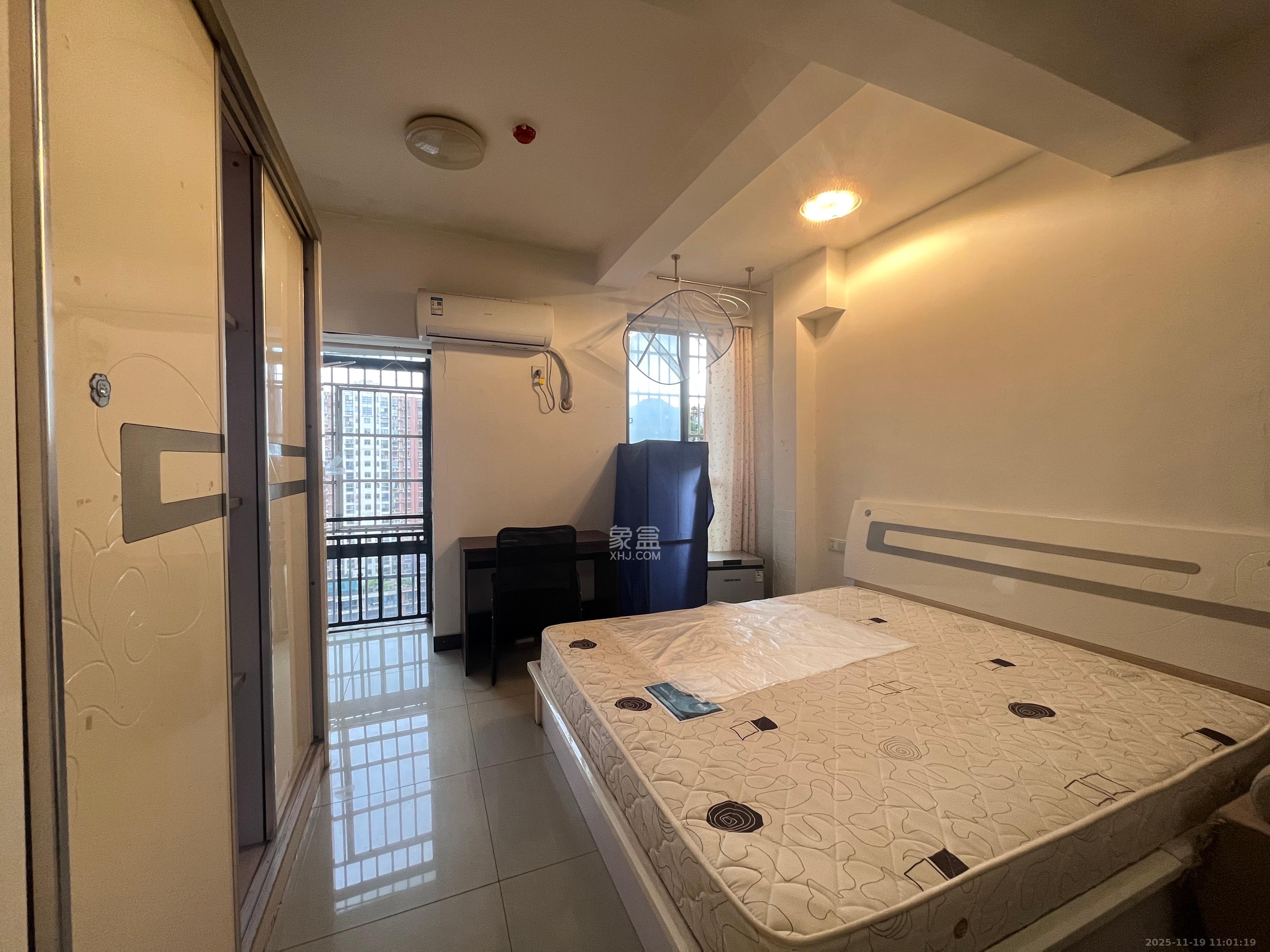 时代公馆 1室1厅1卫 1400.0元/月 时代公馆 1室1厅1卫 1400.0元/月室内图