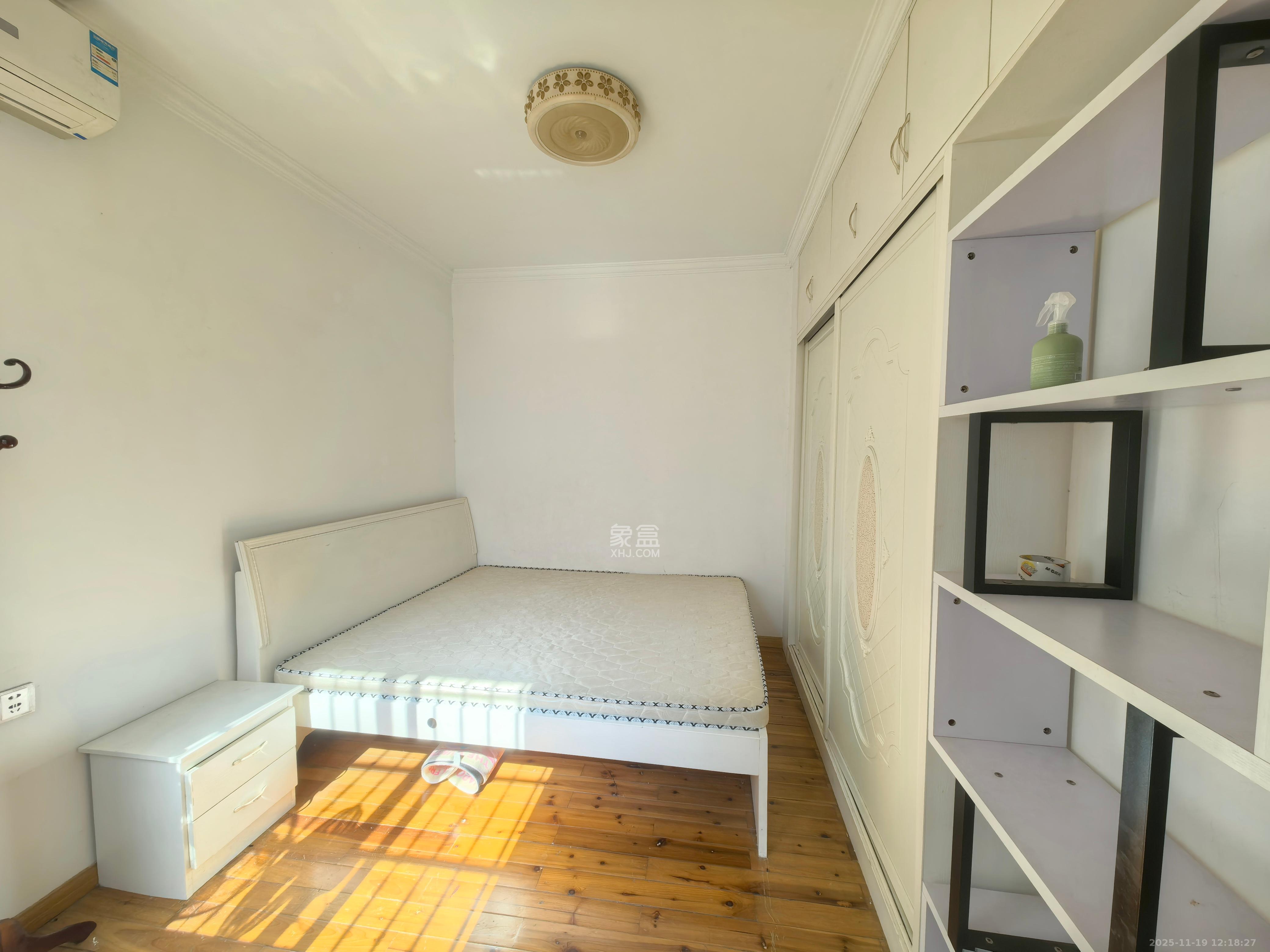 和沁园  2室2厅1卫    2000.0元/月室内图