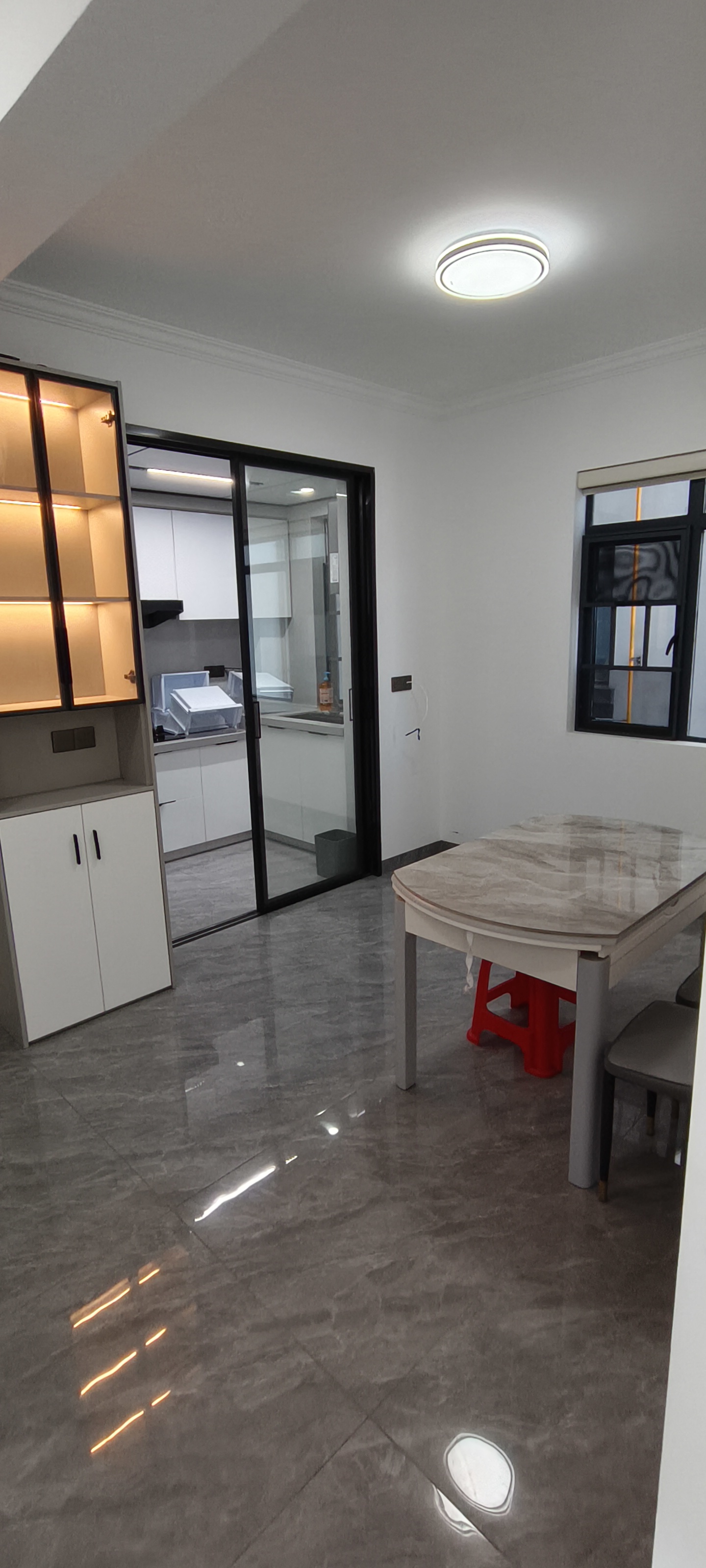 南门口安置小区二期  2室2厅2卫    2000.0元/月室内图