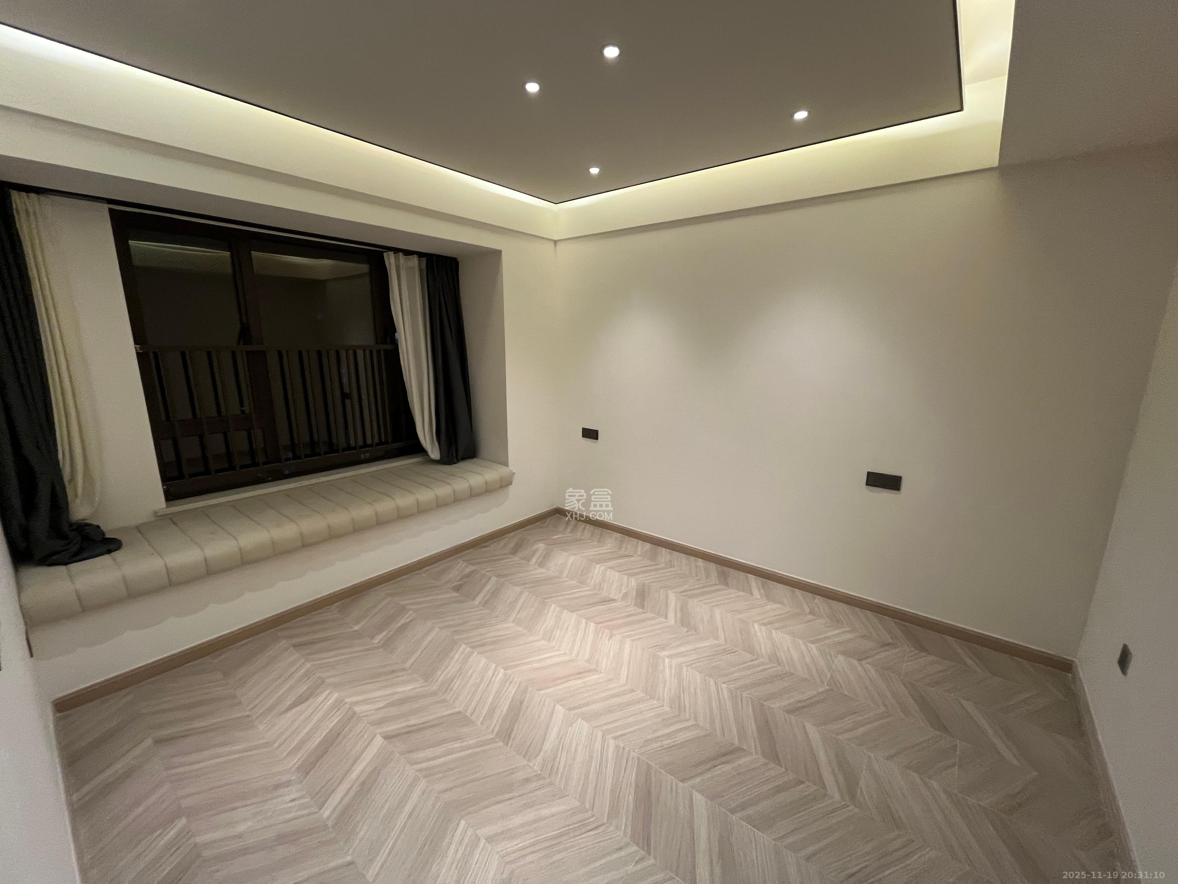 臻园 3室1厅2卫 3000.0元/月 臻园 3室1厅2卫 3000.0元/月室内图