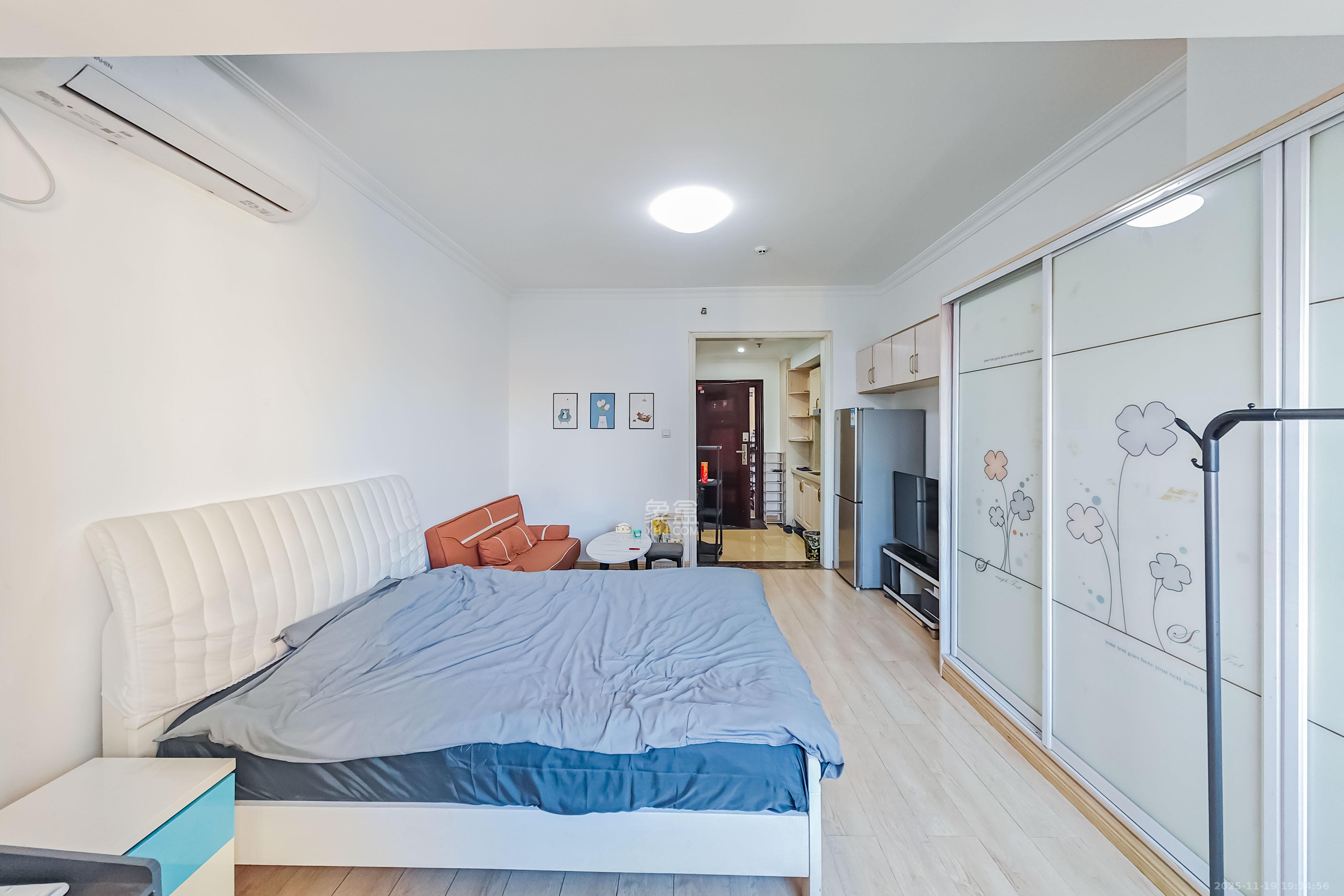 五江天街北区  1室1厅1卫    26.0万客厅