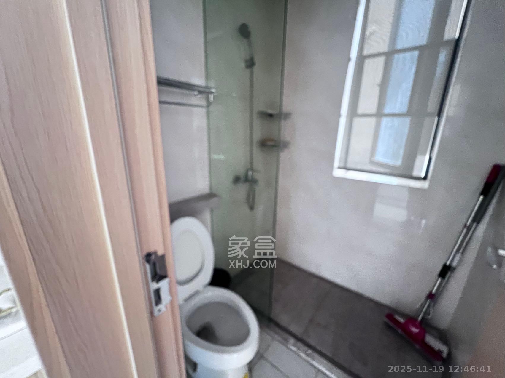 启迪协信中心  1室0厅0卫    2500.0元/月室内图