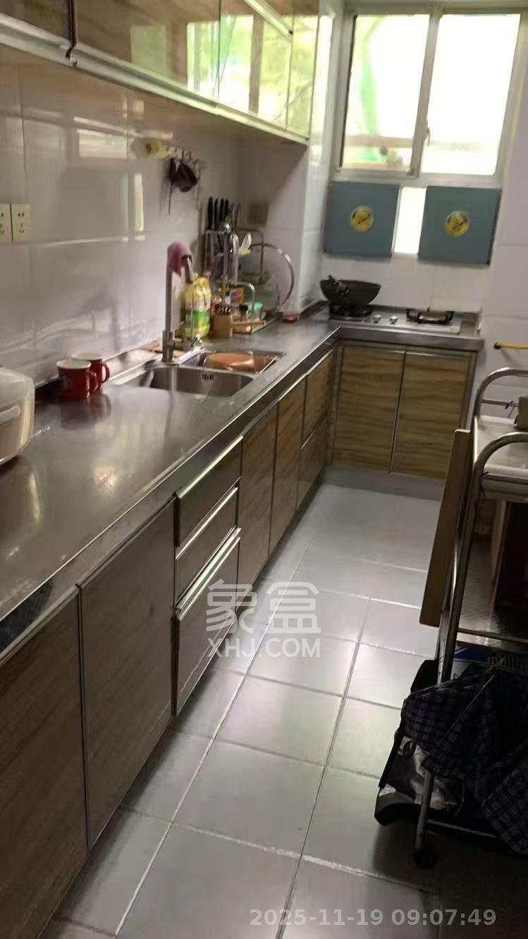 省政府机关二院 3室2厅1卫 2600.0元/月 省政府机关二院 3室2厅1卫 2600.0元/月室内图