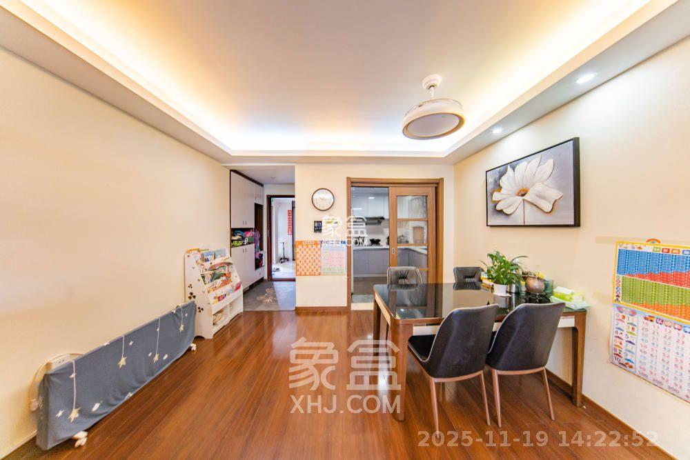 万科白鹭郡  4室2厅2卫    4200.0元/月室内图