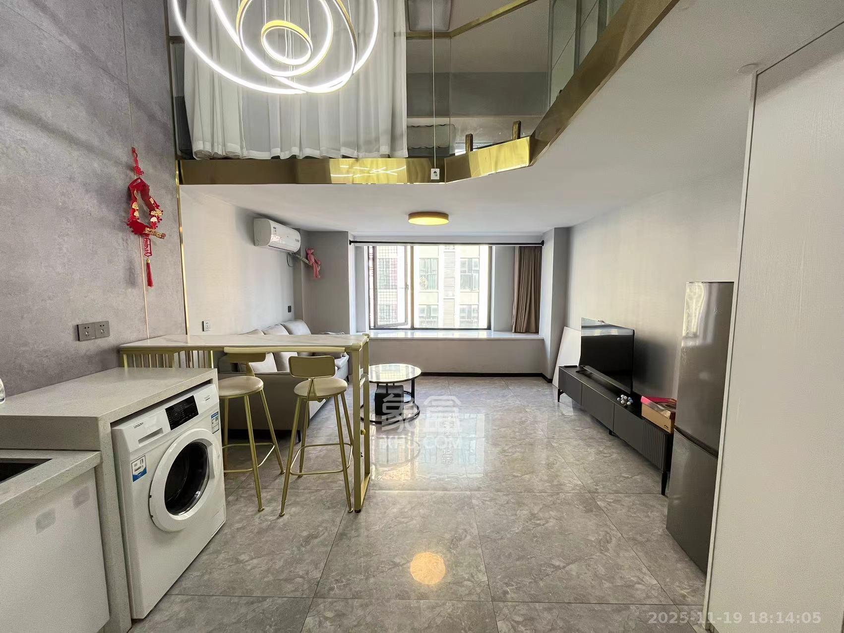 龙湖新壹城  1室1厅1卫    2200.0元/月