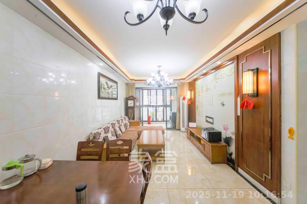 鑫远御文台二期  2室2厅1卫    2300.0元/月室内图