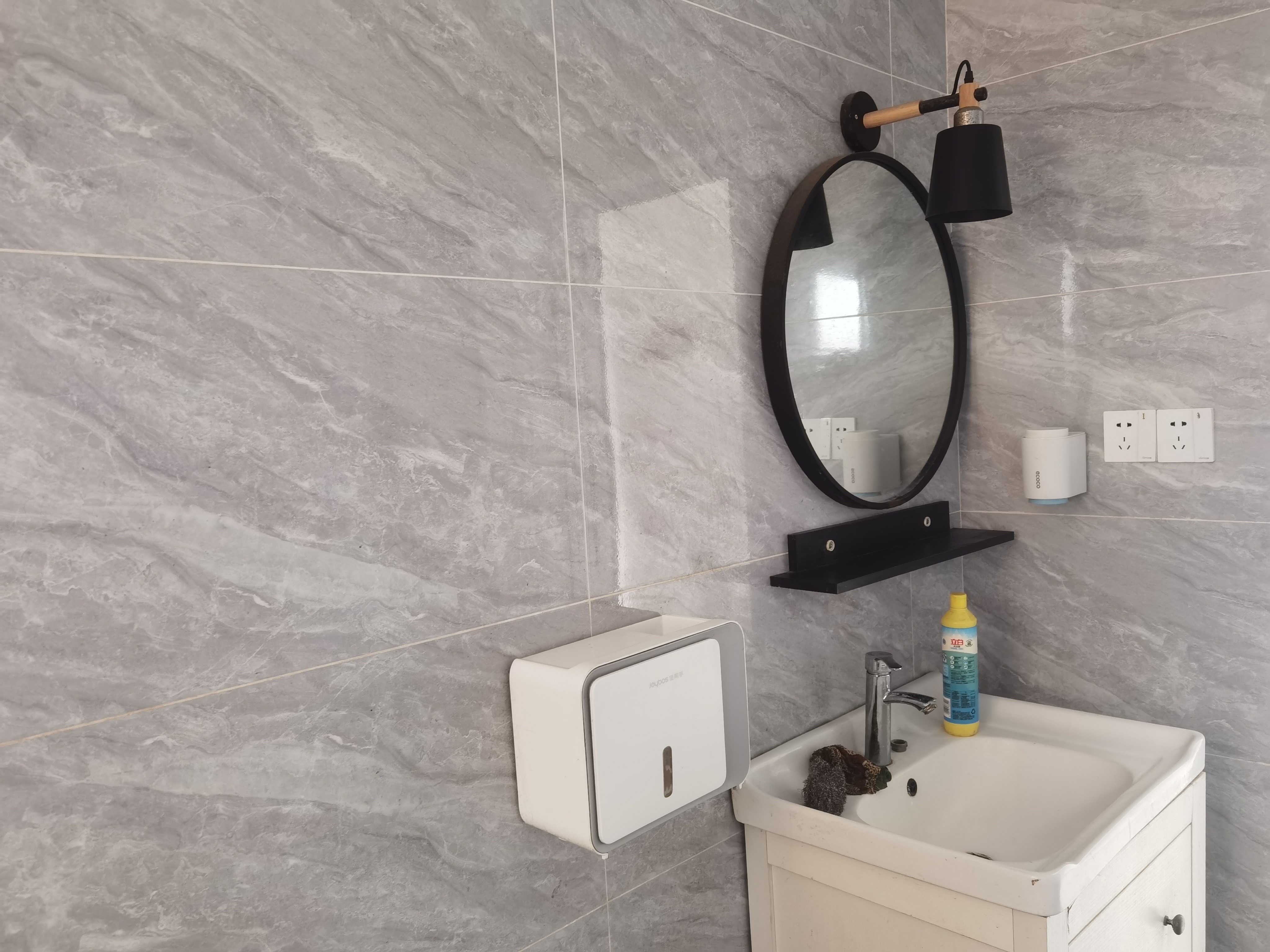 国贸城市花园 1室1厅1卫 2500.0元/月 国贸城市花园 1室1厅1卫 2500.0元/月室内图