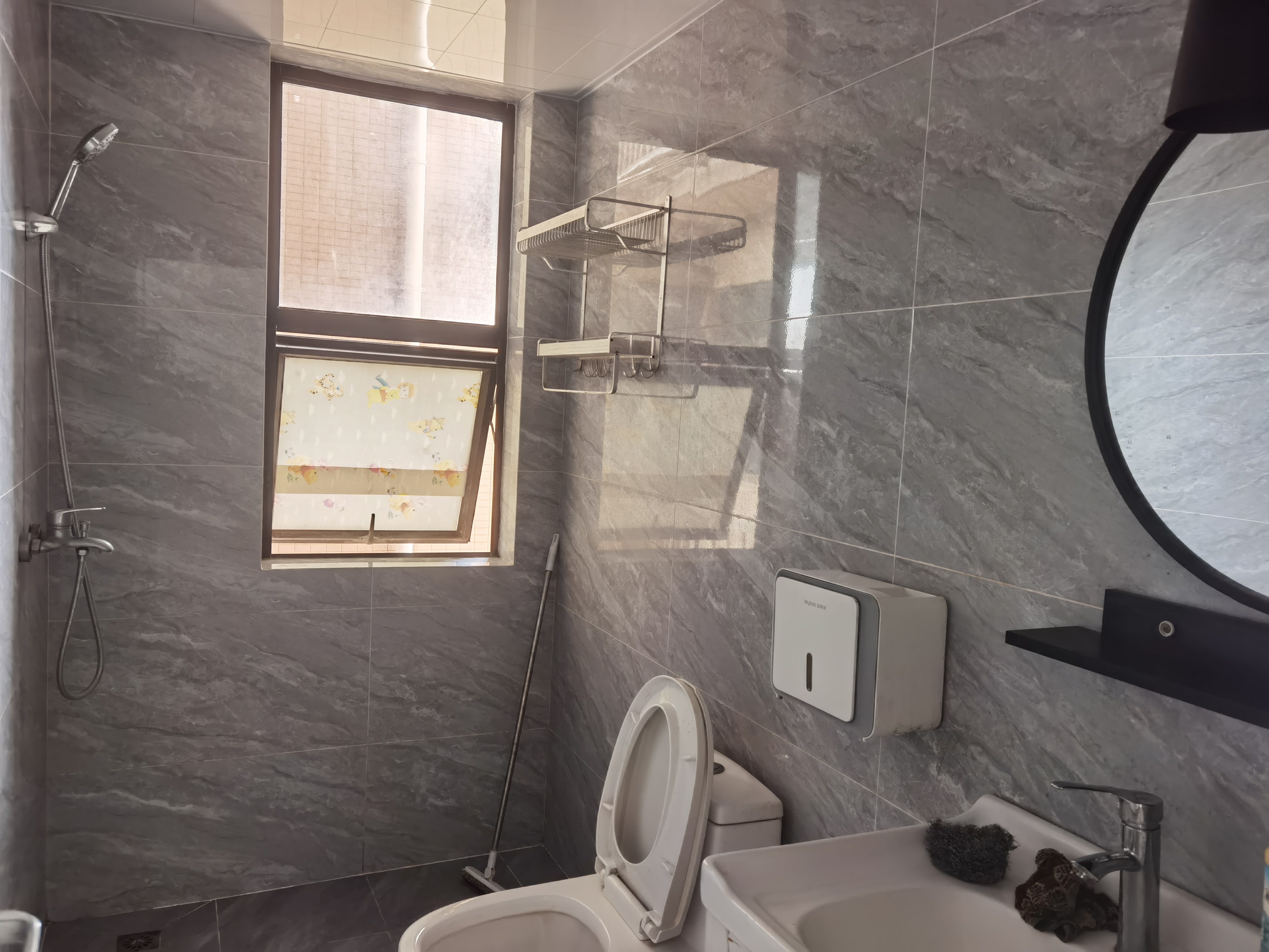 国贸城市花园 1室1厅1卫 2500.0元/月 国贸城市花园 1室1厅1卫 2500.0元/月室内图