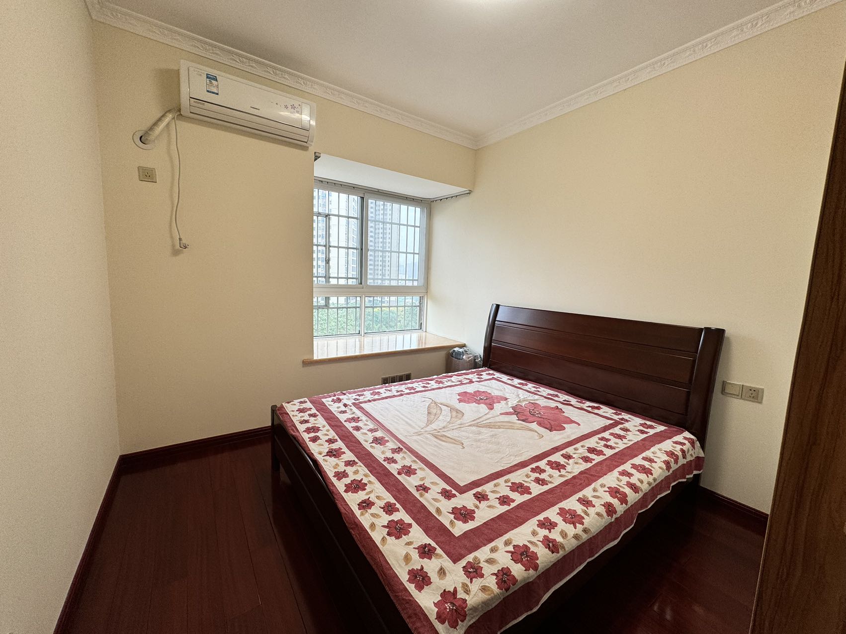 颐景园3期协力小区  3室2厅2卫    100.0万室内图