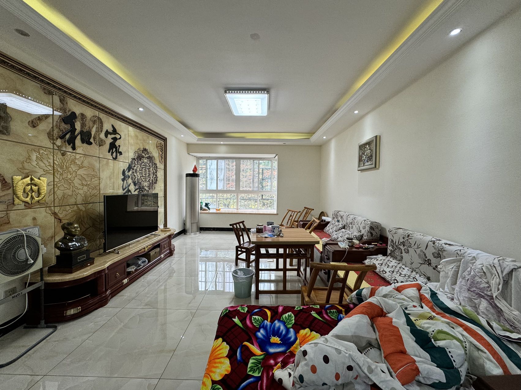 颐景园3期协力小区 3室2厅2卫 100.0万 颐景园3期协力小区 3室2厅2卫 100.0万室内图