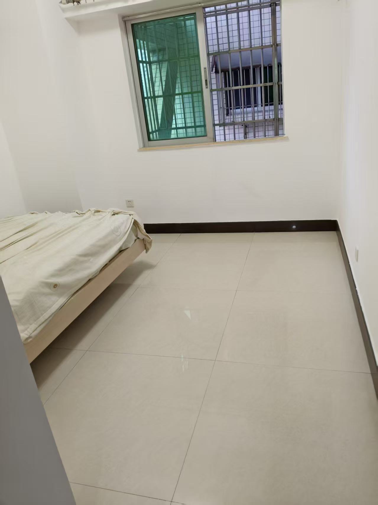 金福城  3室2厅2卫    140.0万客厅