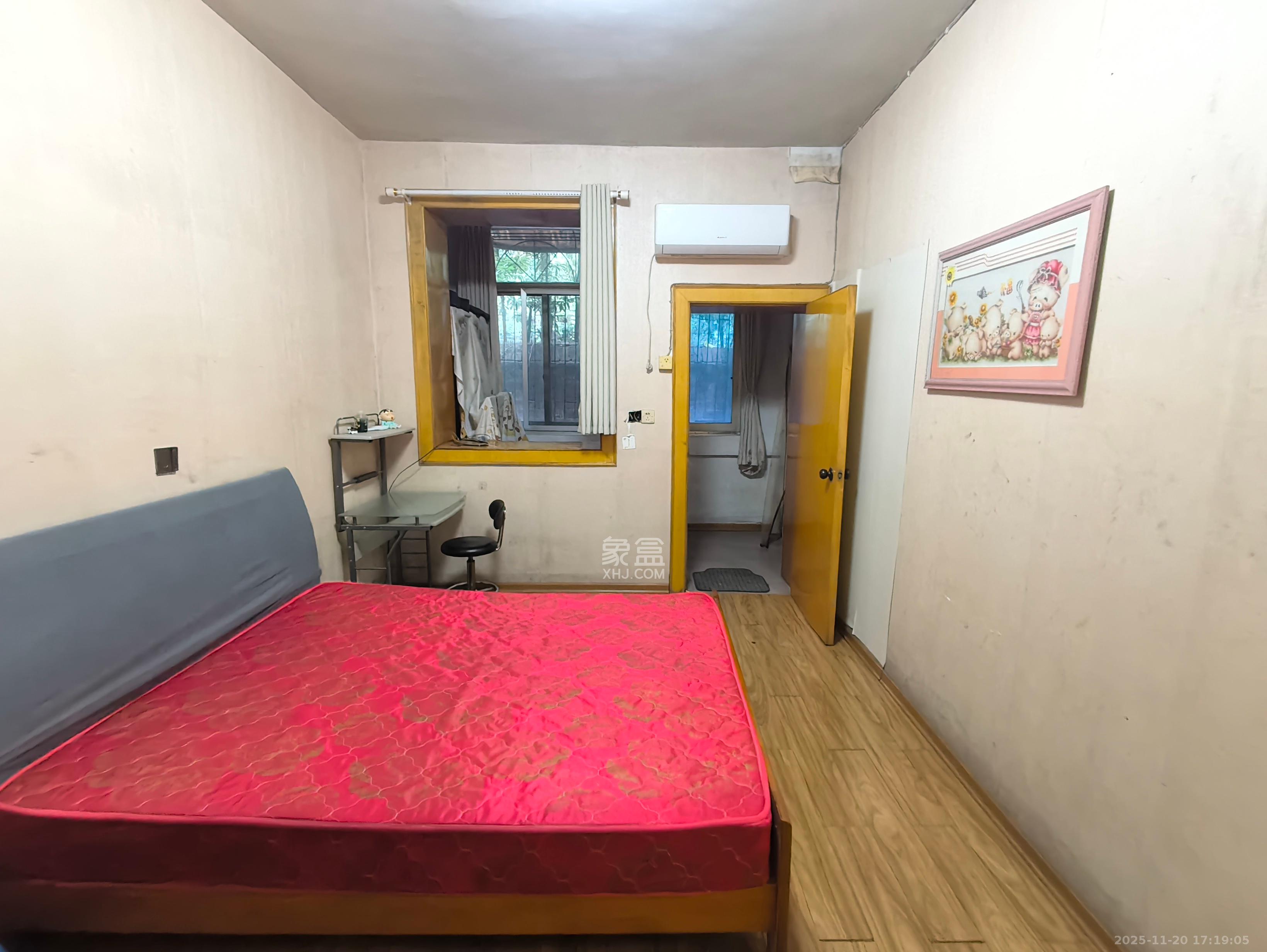 丝茅冲邮电四巷  2室1厅1卫    1200.0元/月室内图