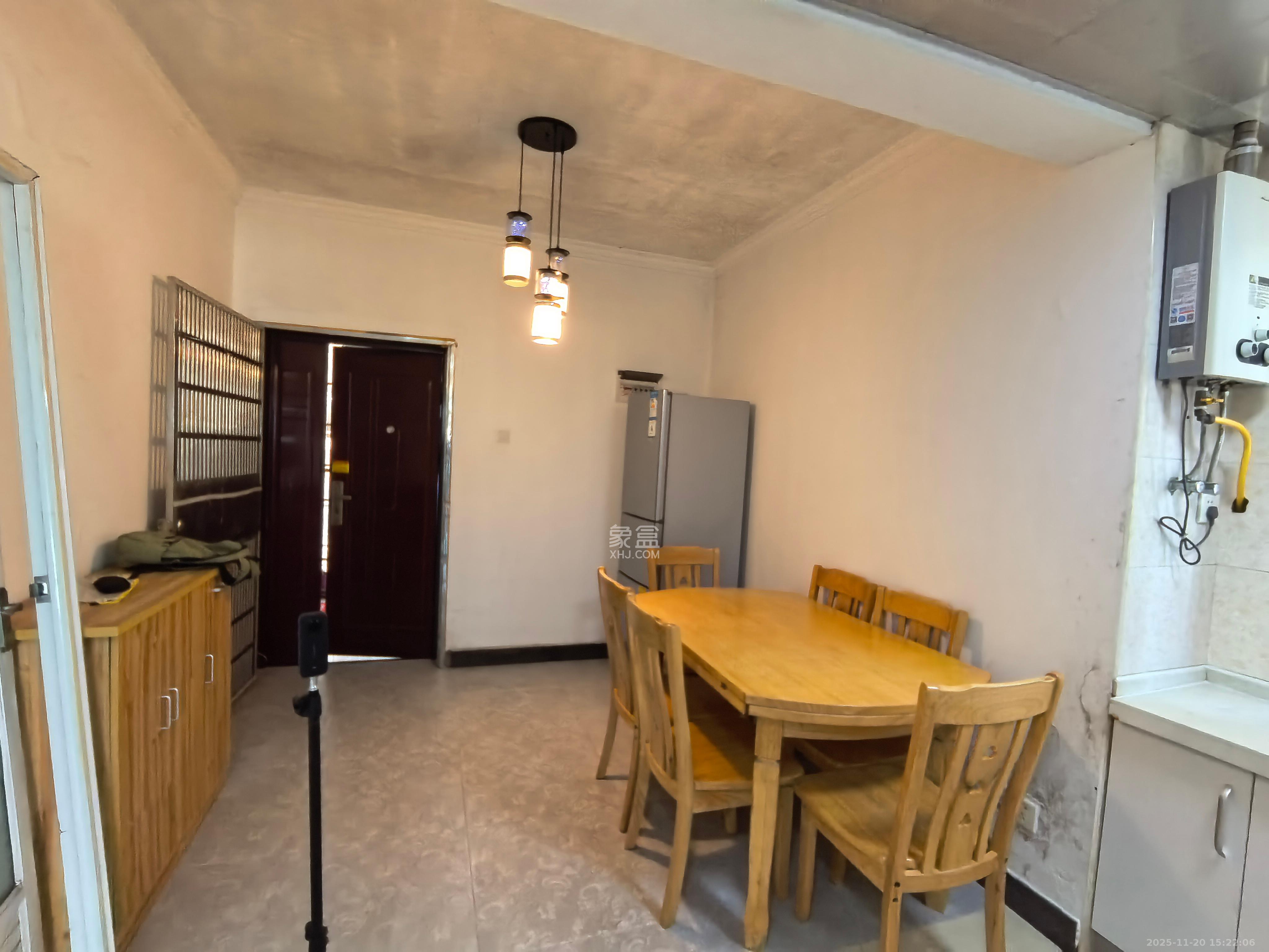 雄新水印廊桥（雄新华府）  1室1厅1卫    1400.0元/月室内图